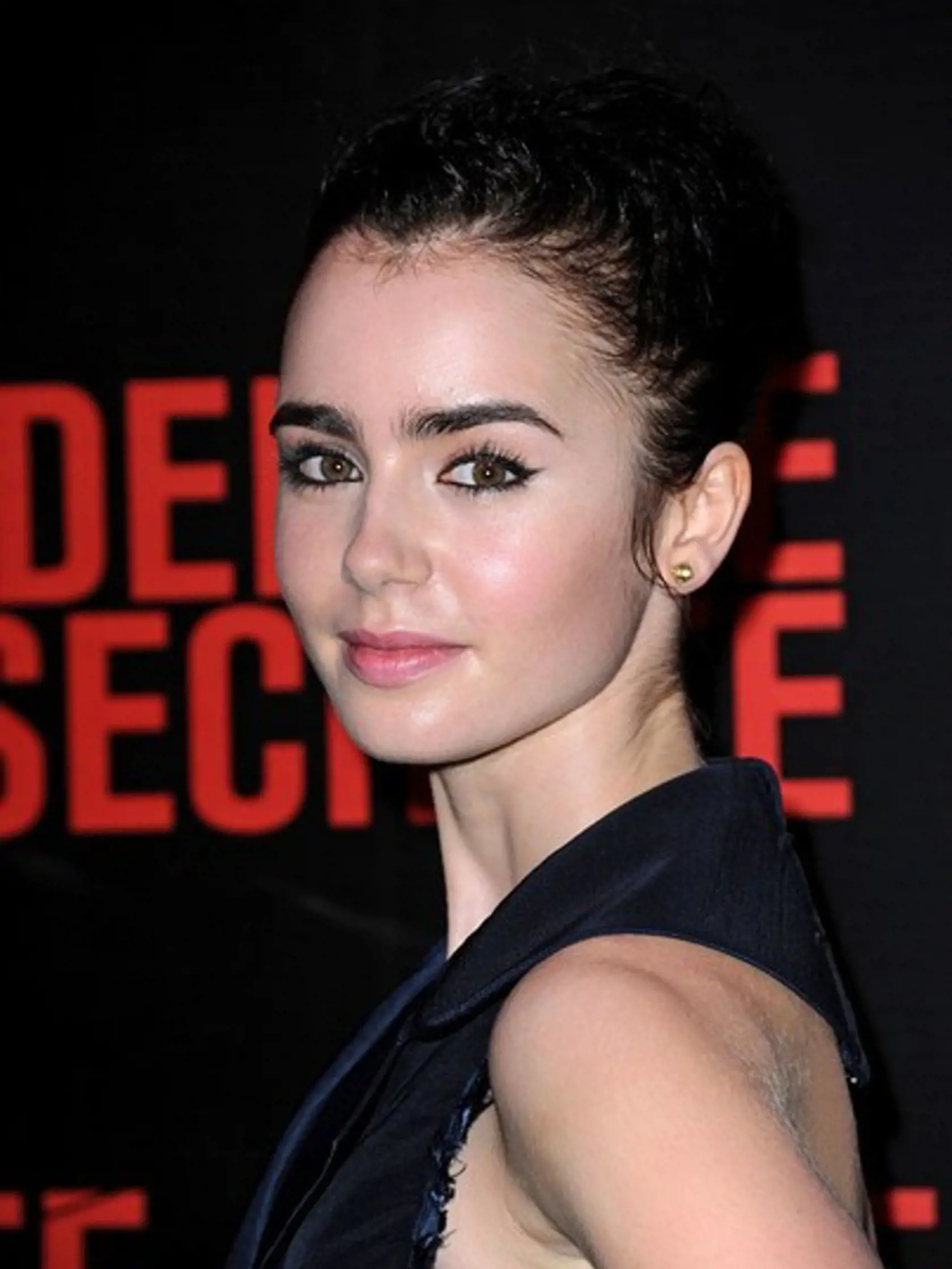Lily Collins