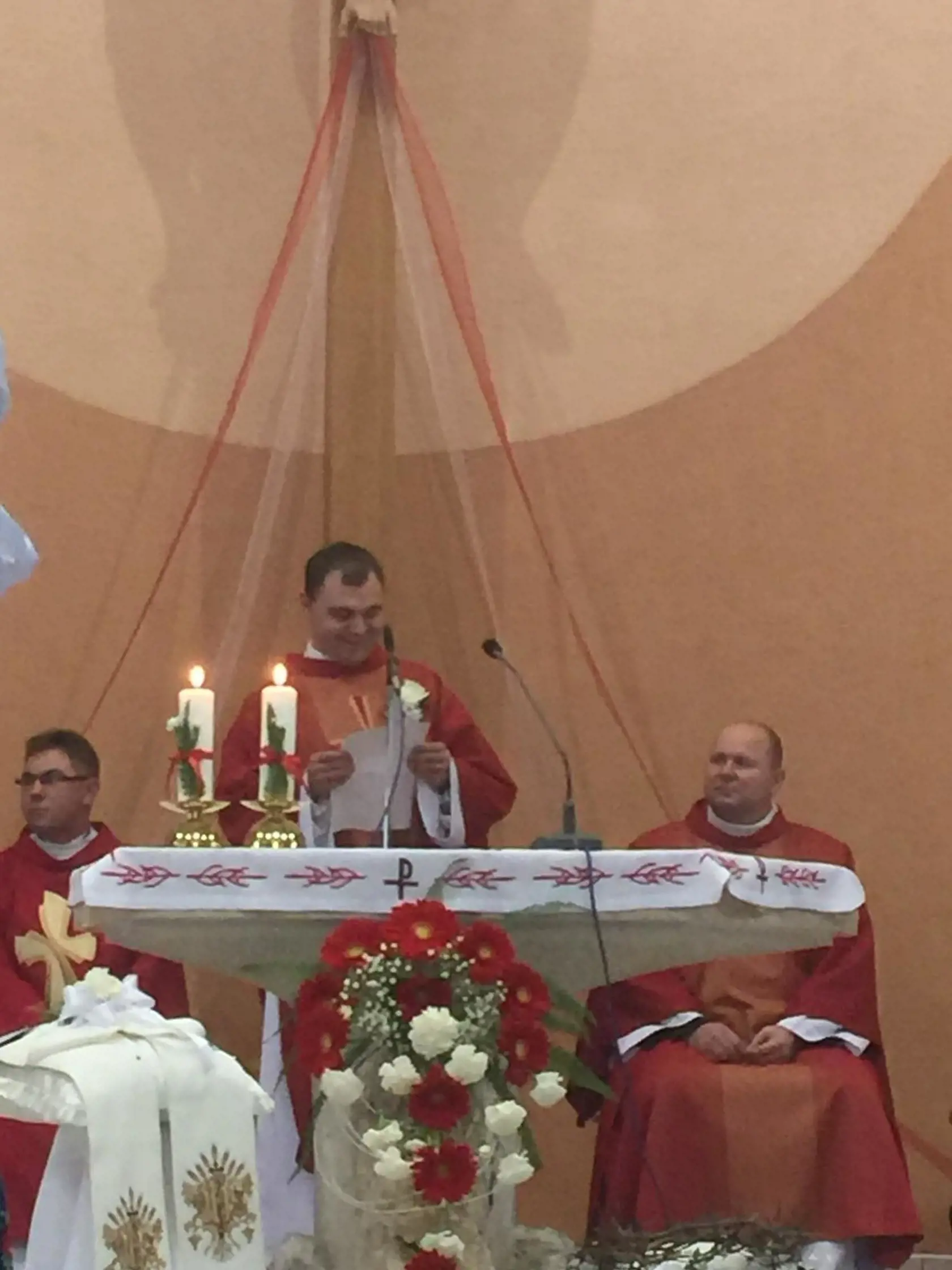 Primičná omša Tomáša Plavnického, ktorý prijal meno Gorazd, v jeho rodisku v Hromoši.