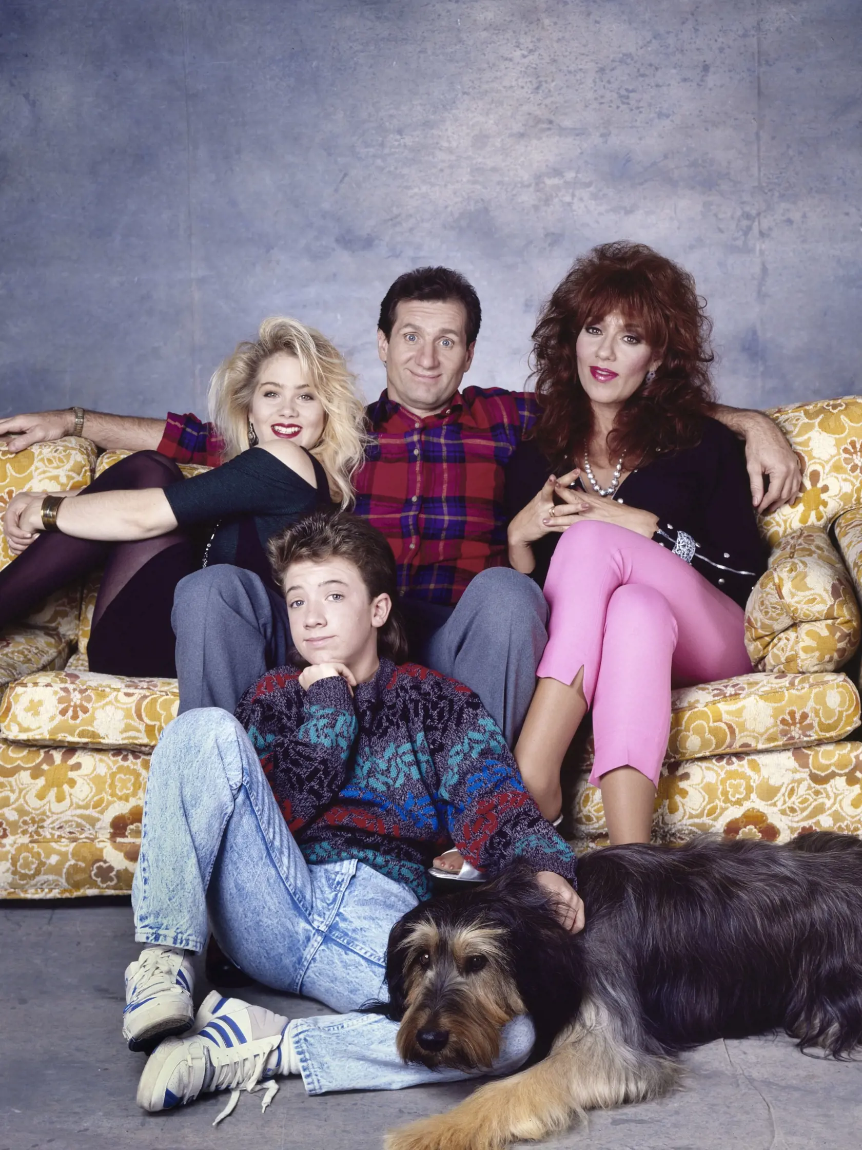 LOS ANGELES - OCTOBER 1988:  Married With Children actors Christina Applegate, David Faustino, Ed O'Nell, and Katy Saga l(l-R) pose for a portrait in October 1988 in Los Angeles, California. (Photo by Aaron Rapoport/Corbis/Getty Images)