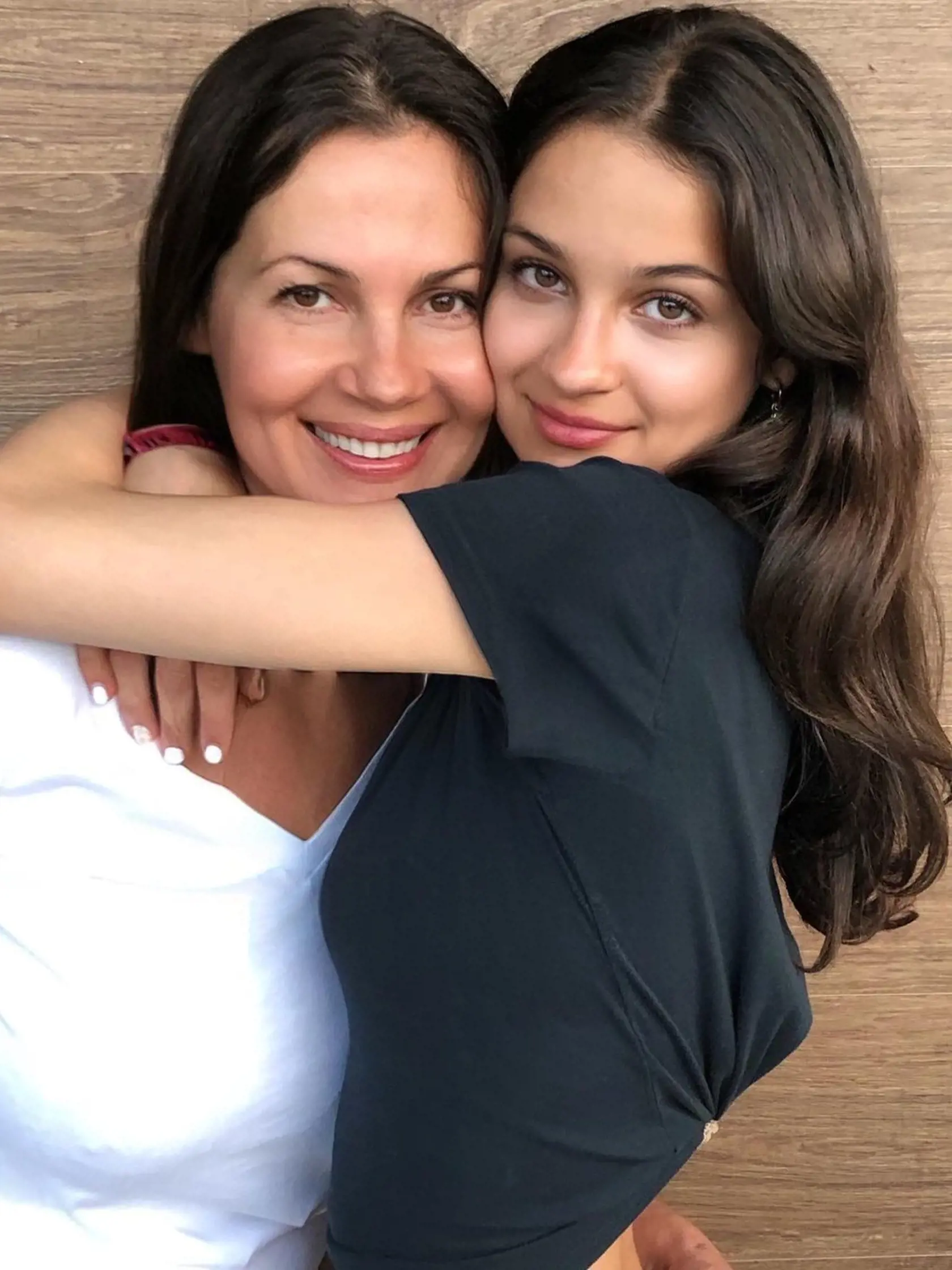 Julia a jej dcéra Emma, ktorá má 16 rokov.