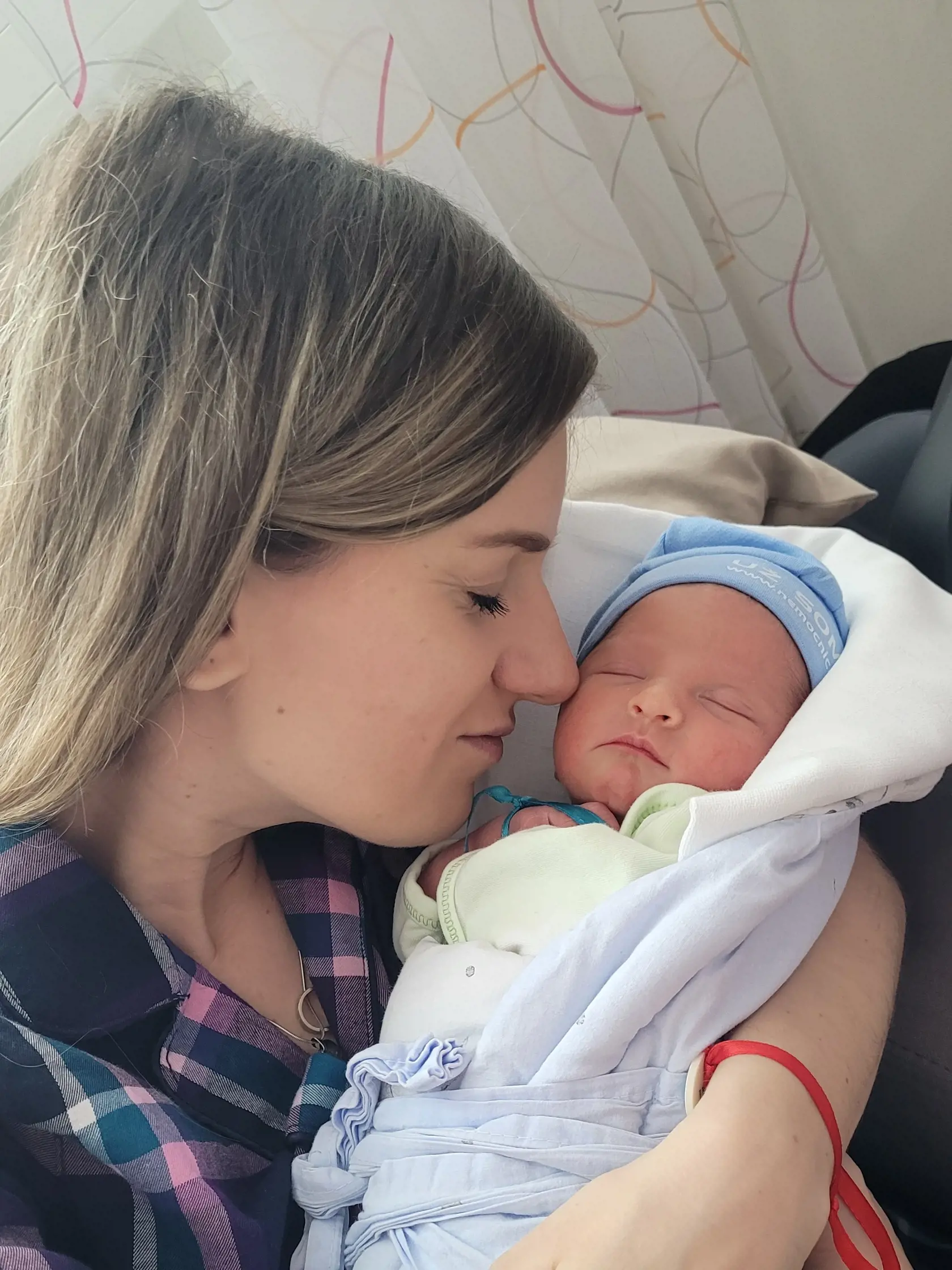 Hrdá mamička Marcela.