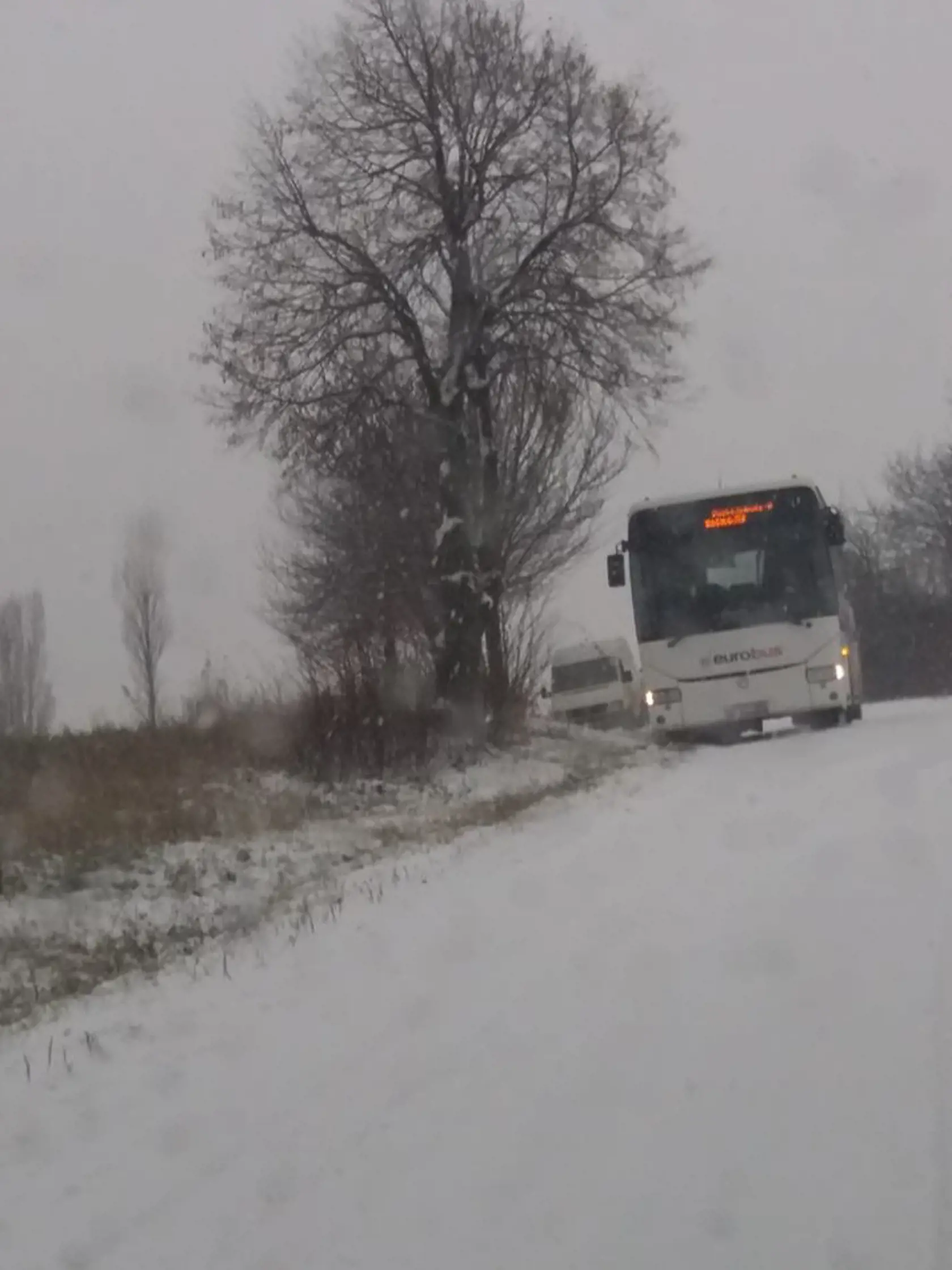 Nehoda autobusu.