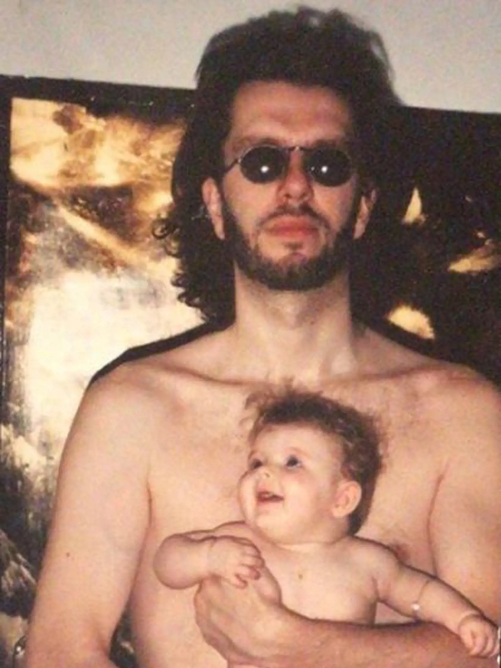 Ema Müllerová so slávnym otcom, keď bola ešte bábätko.