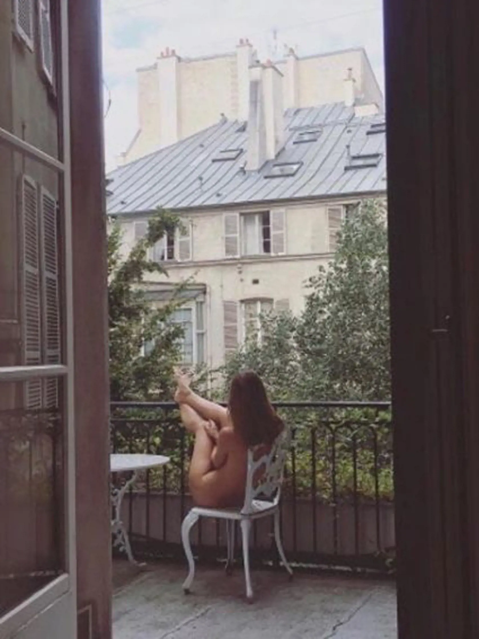Ema má na svojom profile na Instagrame zopár provokačných nahých záberov.