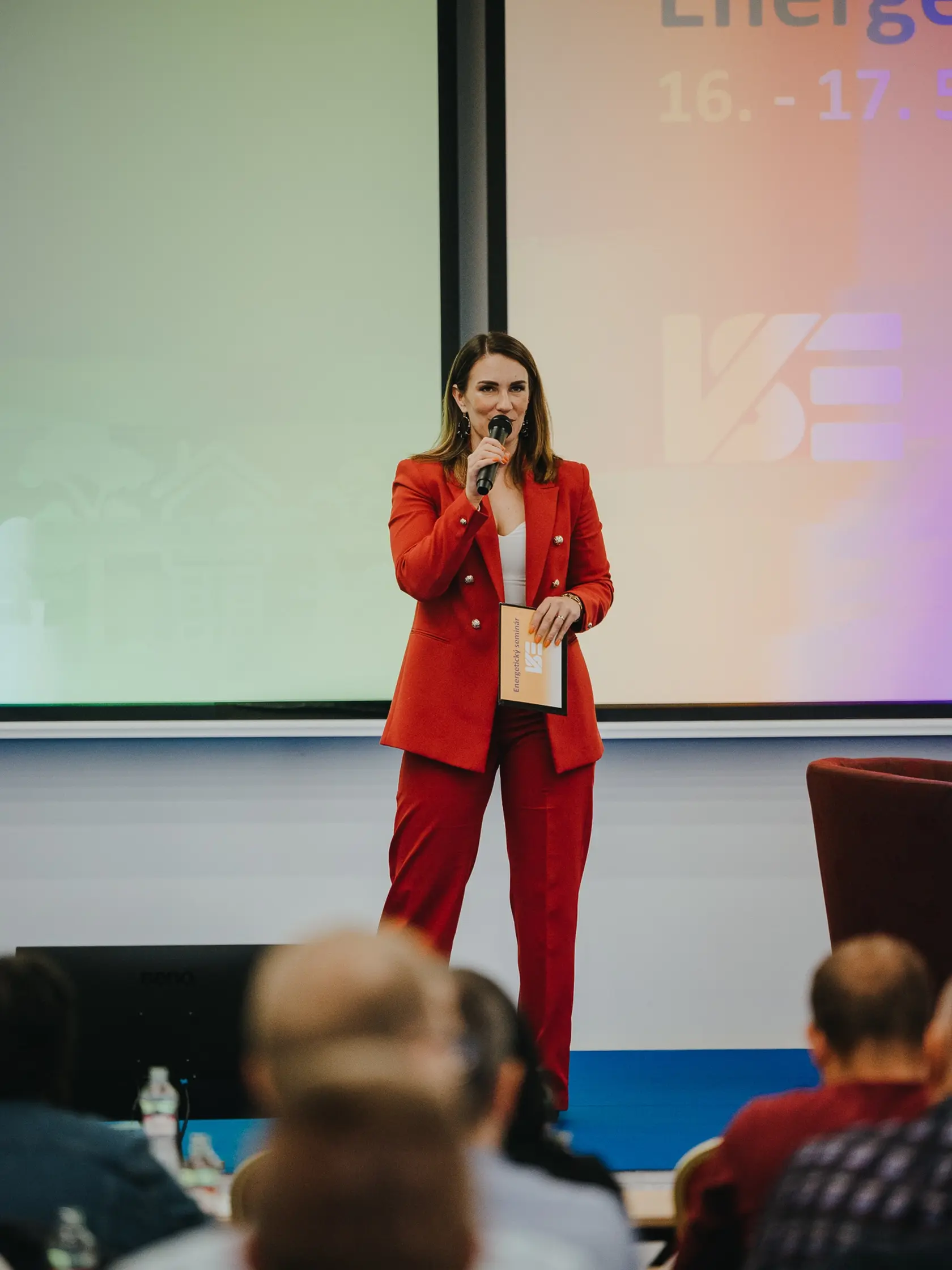 Radka Kovaľ Mazáková: Ako sa z televíznej moderátorky stala kráľovná motokrosového komentovania!