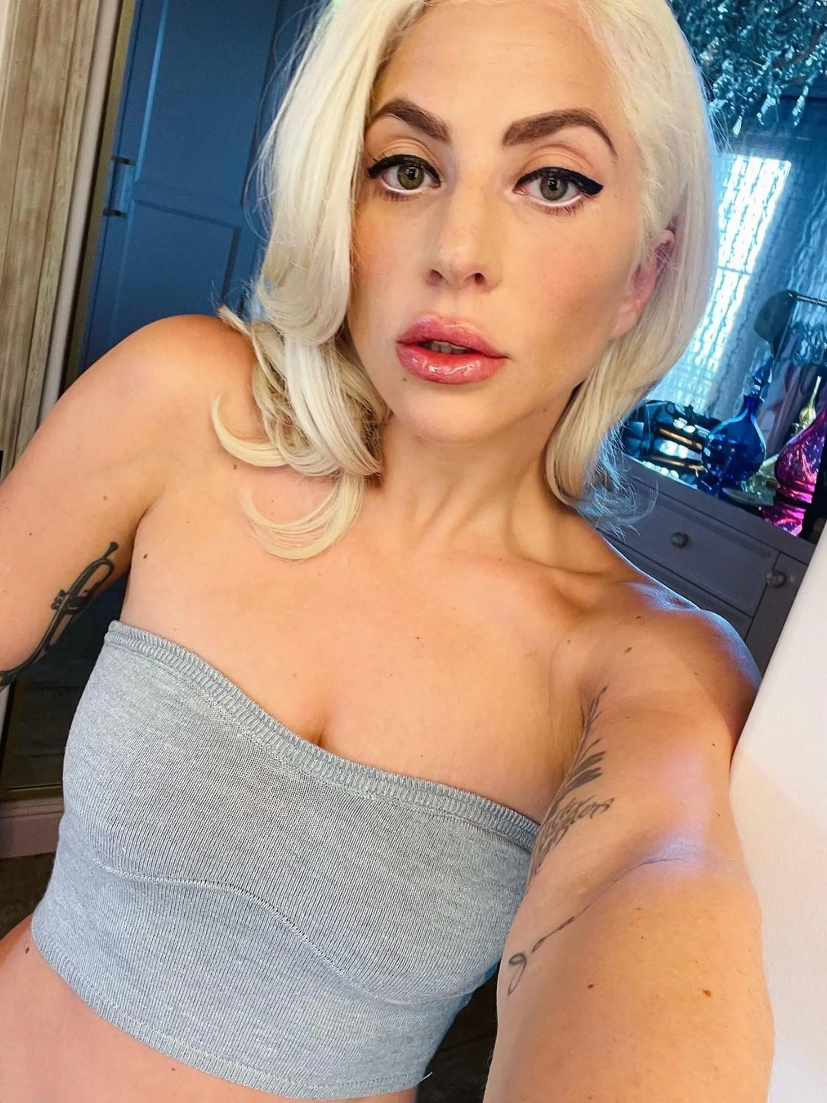 Lady Gaga sa z dôvodu sexuálneho zneužitia aj sebapoškodzovala.