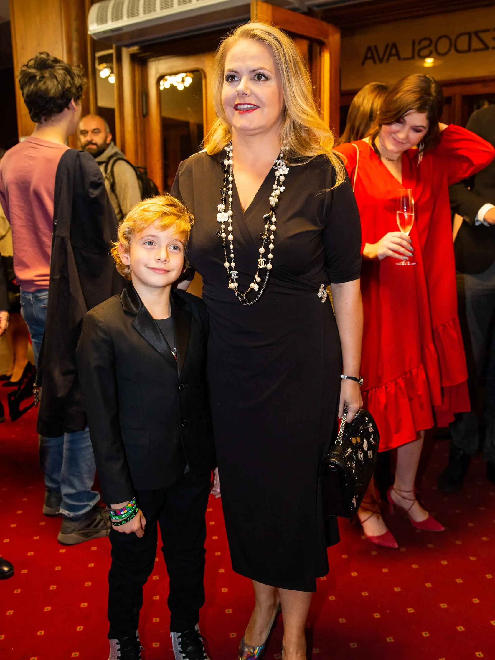 Galavečer odovzdávania Ceny SOZA 2019 v Mestskom divadle Pavla Országha Hviezdoslava v Bratislave. Na snímke Vanda Wolfová a Markus Müller.