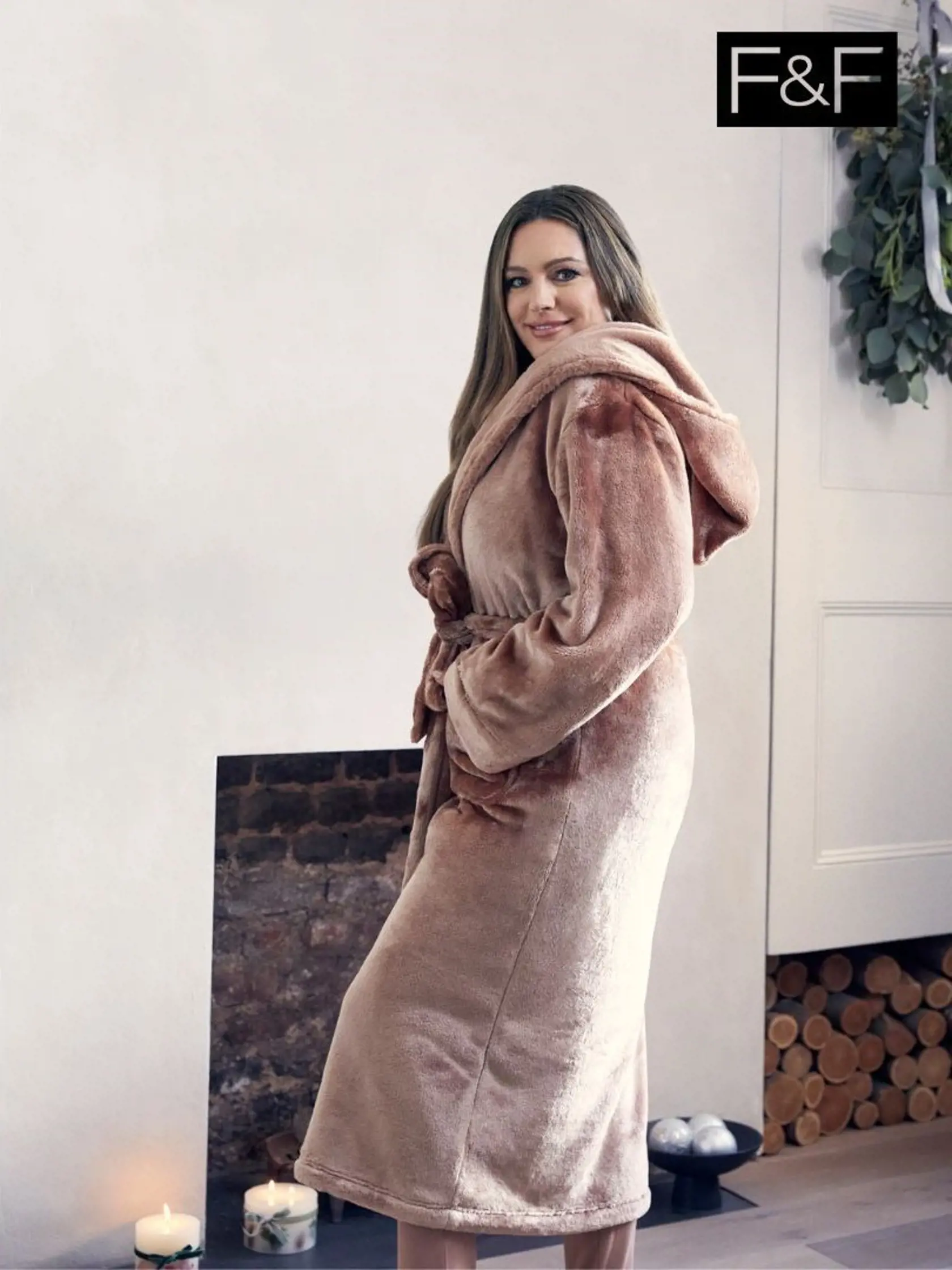 Nová kolekcia značky F&F / Kelly Brook