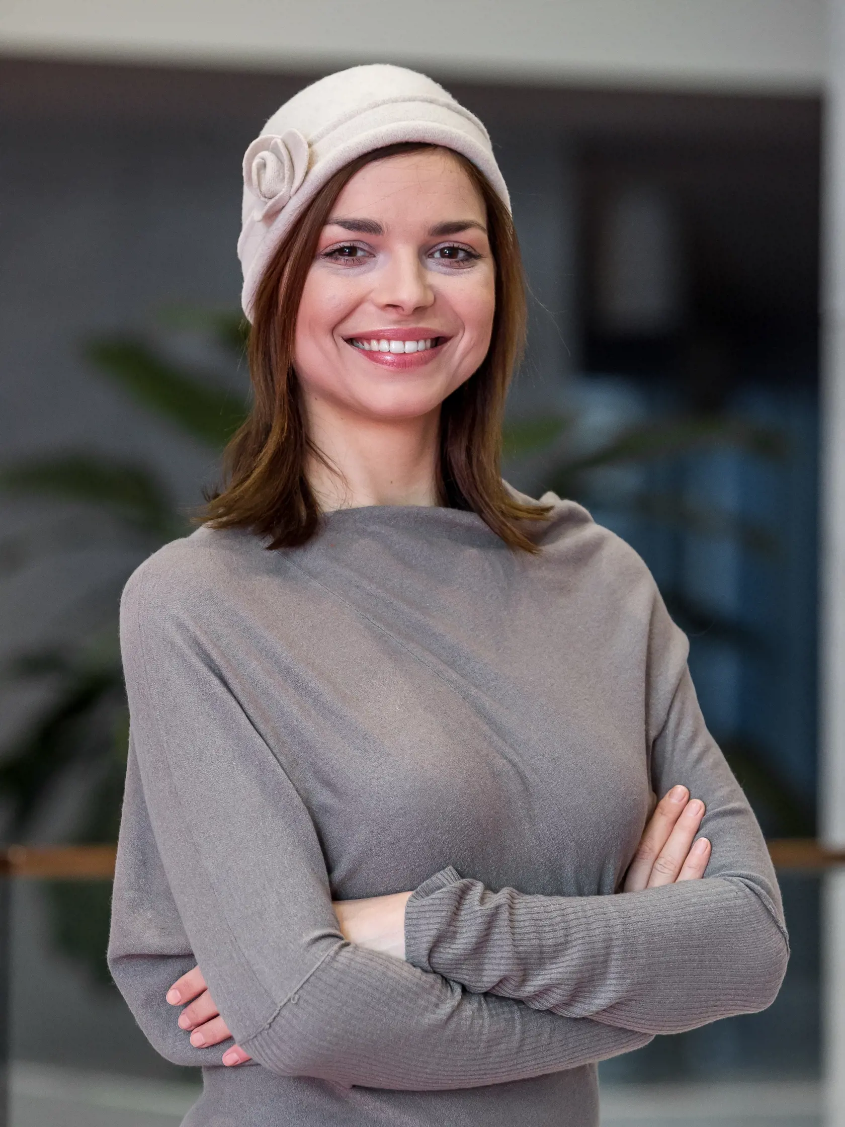 Petra sa v minulosti rozhodla pre liečenie dobrovoľne, aby sa dostala z problémov. Keď sa však v liečebni zblížila s Martinom, hodila dobré predsavzatia za hlavu. So ženatým mužom si začala románik, pre ktorý ich napokon z ústavu vylúčili.