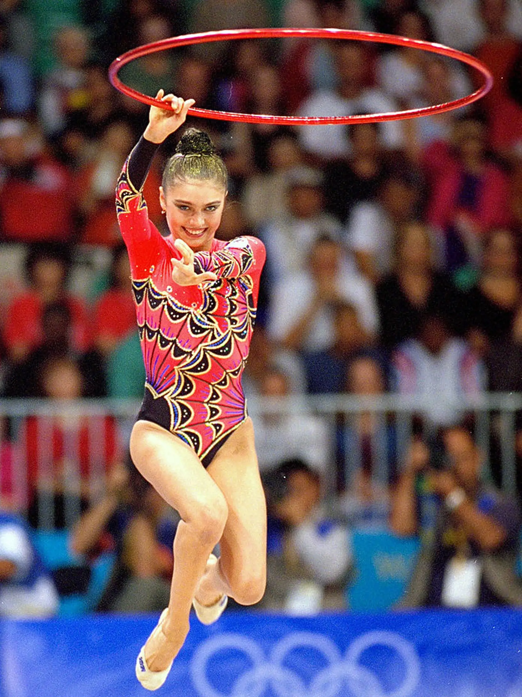 Ruska Kabajevová je historicky najúspešnejšou modernou gymnastkou Ruska. Nevyhla sa ani dopingovej afére.
