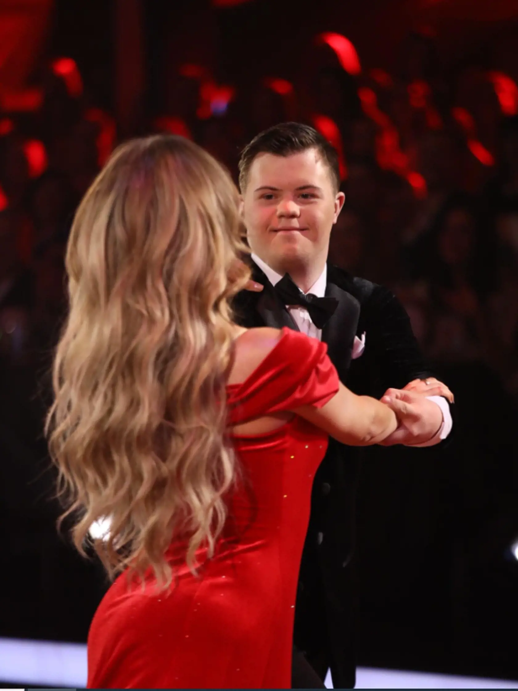 Gentleman Šimon Jakuš a jeho Pretty Woman Paťka Piešťanská v treťom kole zatancovali tango.