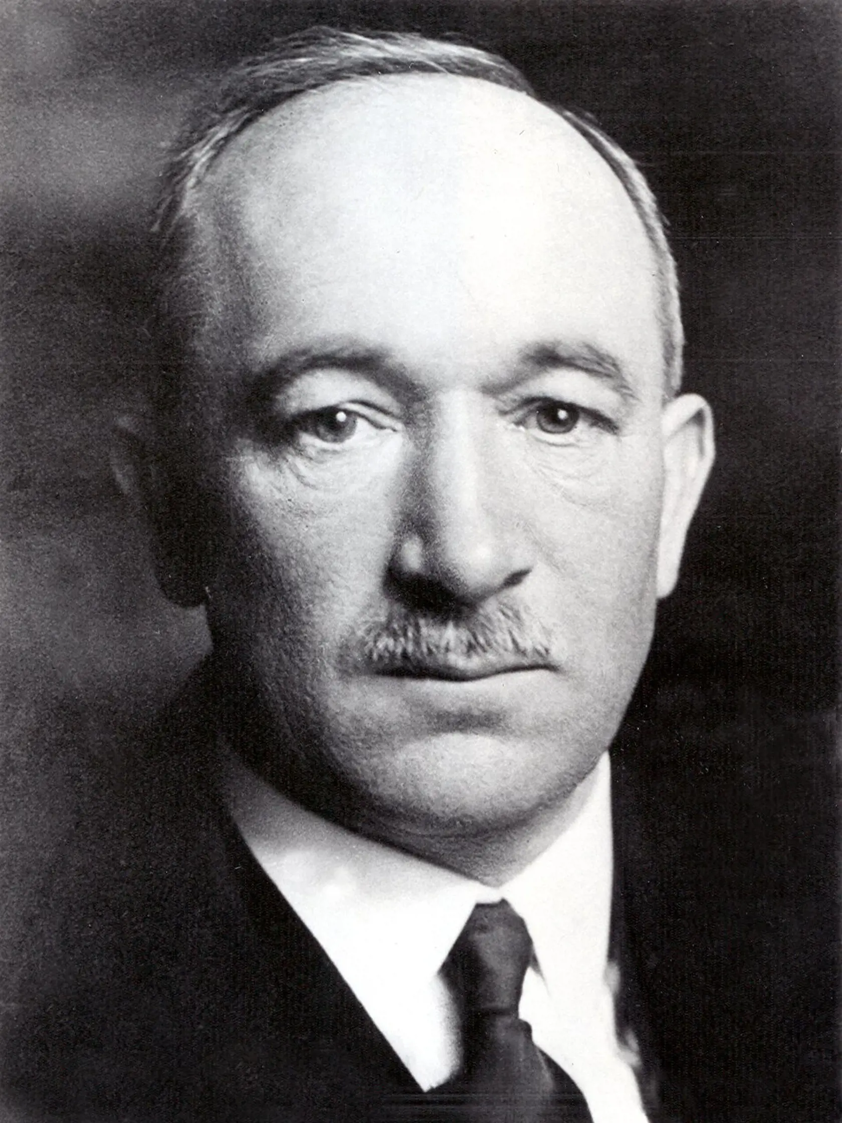 Edvard Beneš (* 28. máj 1884, Kožlany – † 3. september 1948, Sezimovo Ústí) bol český politik a štátnik, druhý česko-slovenský prezident v rokoch 1935-1938 a 1945-1948 (1940-1945 bol prezidentom v exile), dlhoročný minister zahraničia, jeden rok predseda vlády. Bol jedným z vodcov odboja za vznik Česko-Slovenska počas prvej svetovej vojny, predstaviteľom odboja za obnovenie Česko-Slovenska počas druhej svetovej vojny, národným socialistom, ideológom čechoslovakizmu a autorom Benešových dekrétov.
