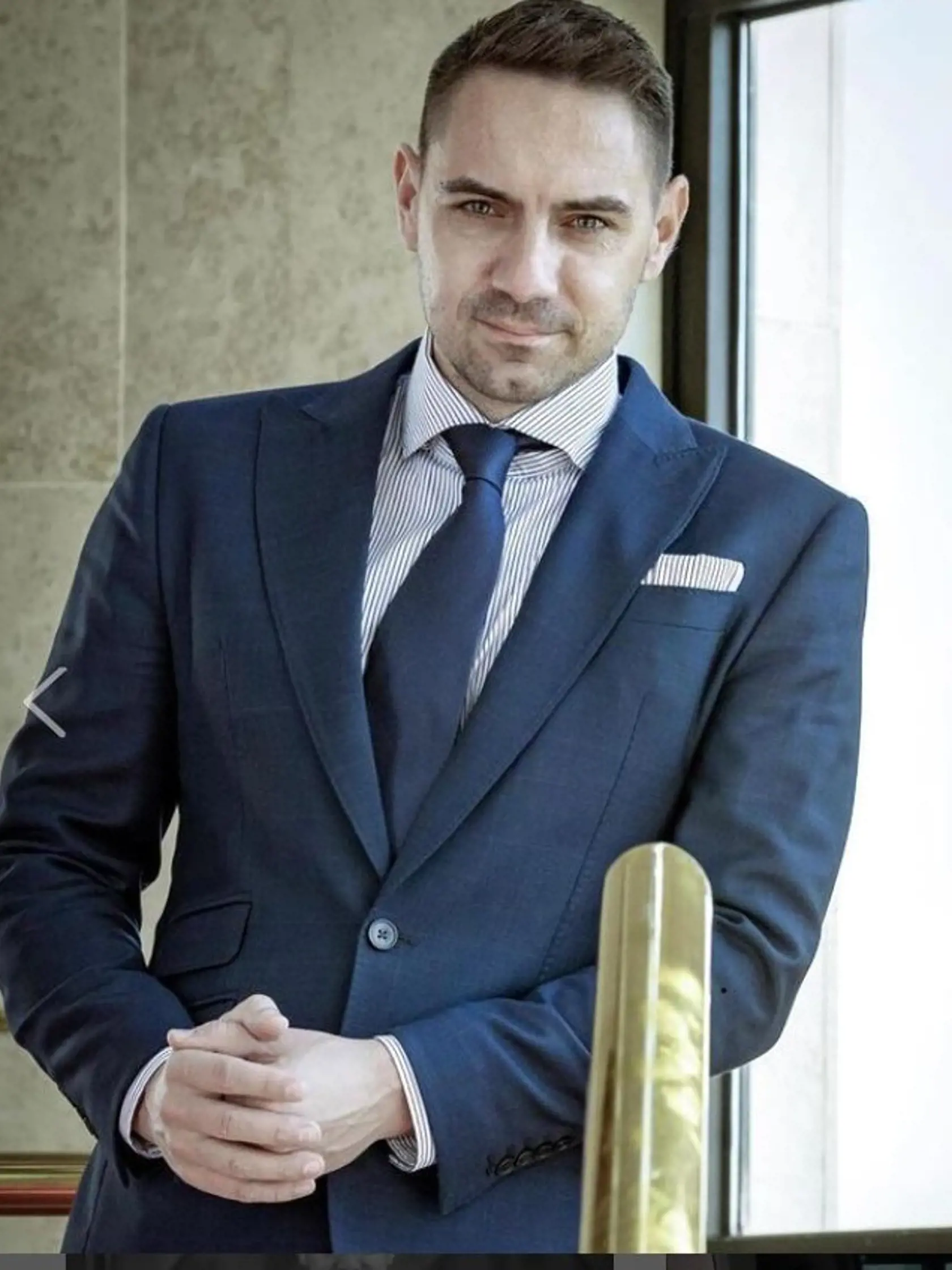 Bývalý poslanec NR SR György Gyimesi (42), žije v obci Čičarovce v okrese Michalovce v Košickom kraji.