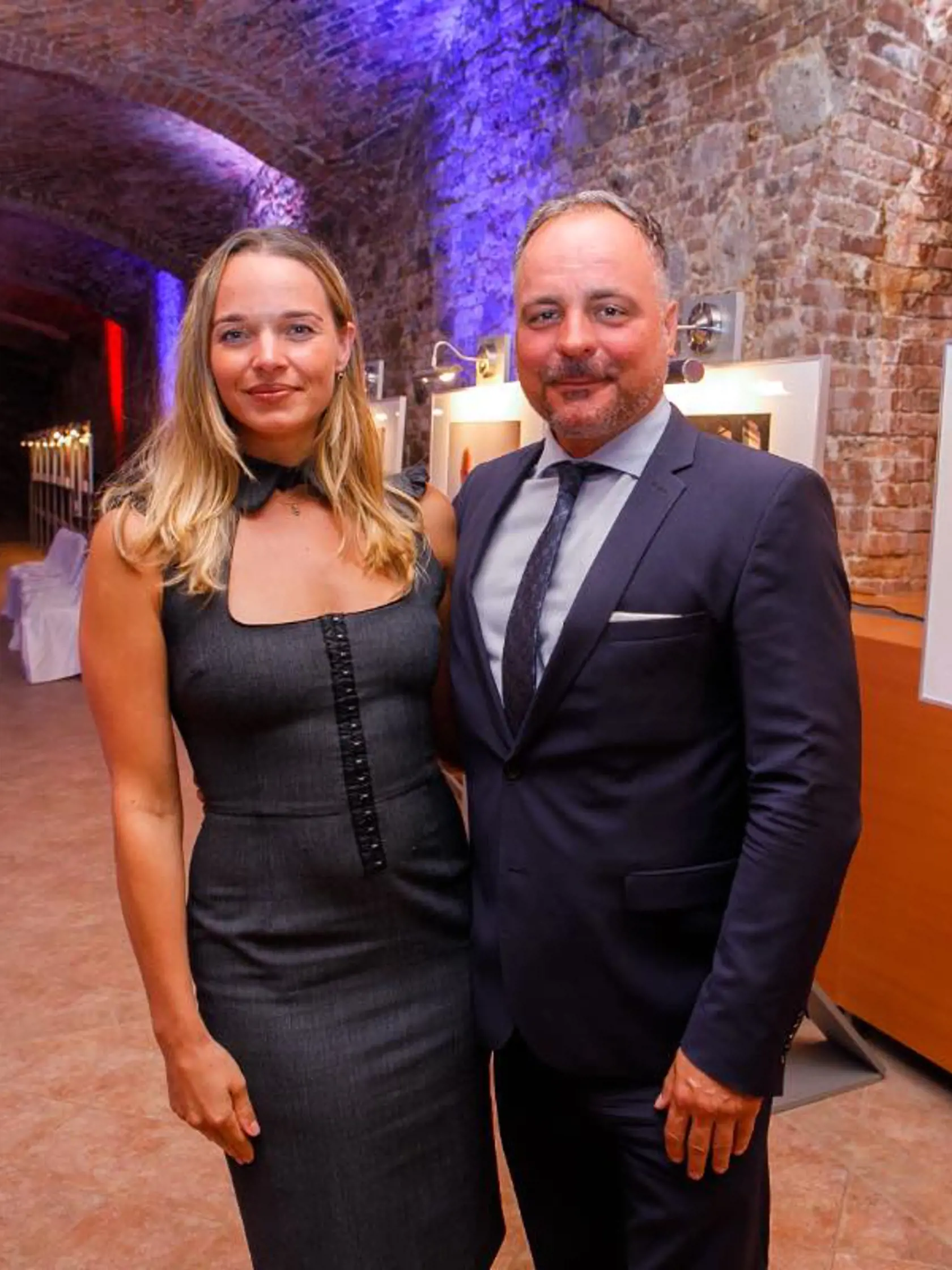 Poslankyňa Romana Tabák s bratislavským županom Jurajom Drobom.