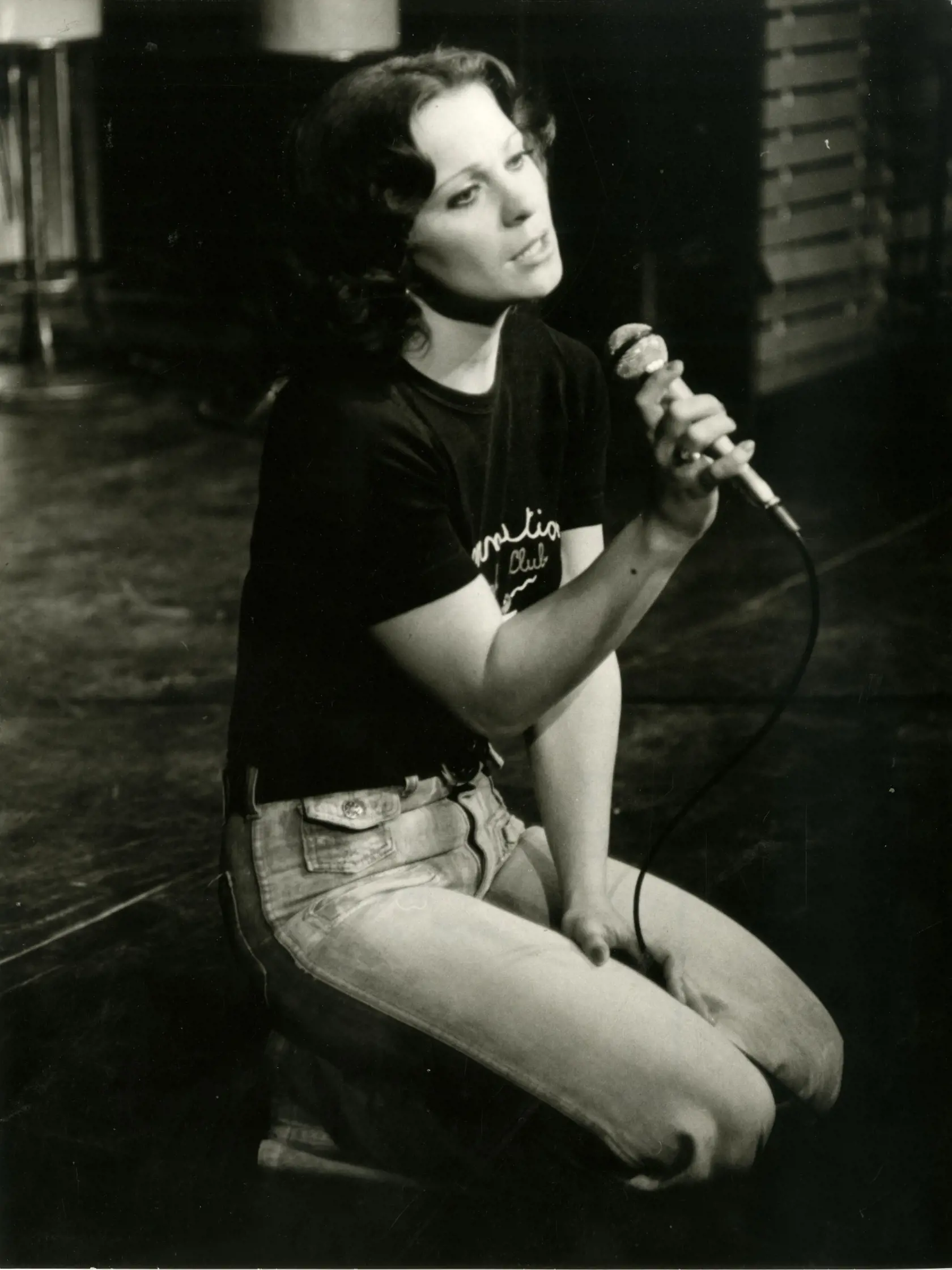 Mladá Kamila Magálová.