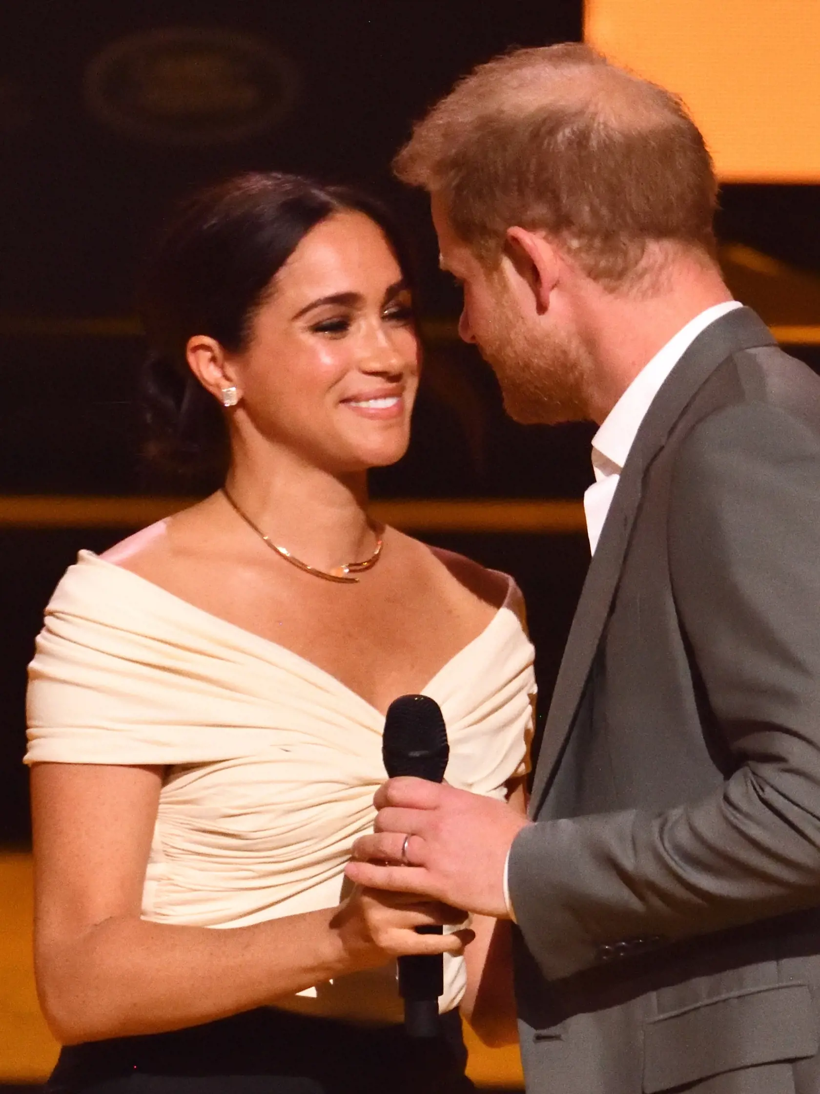 Princ Harry a jeho manželka Meghan. 