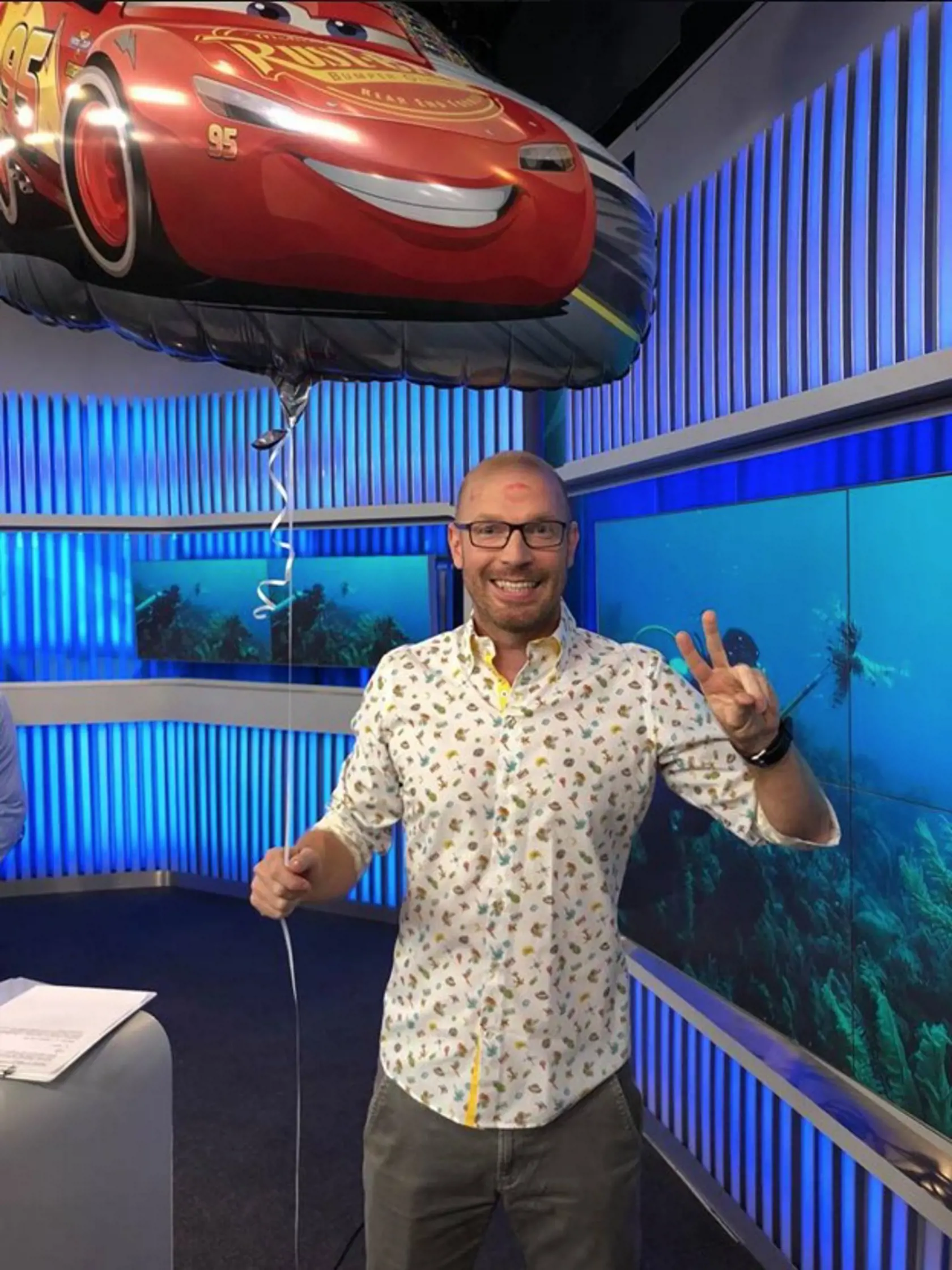 V Teleráne sa všetci lúčili so Števom Eiselem. 