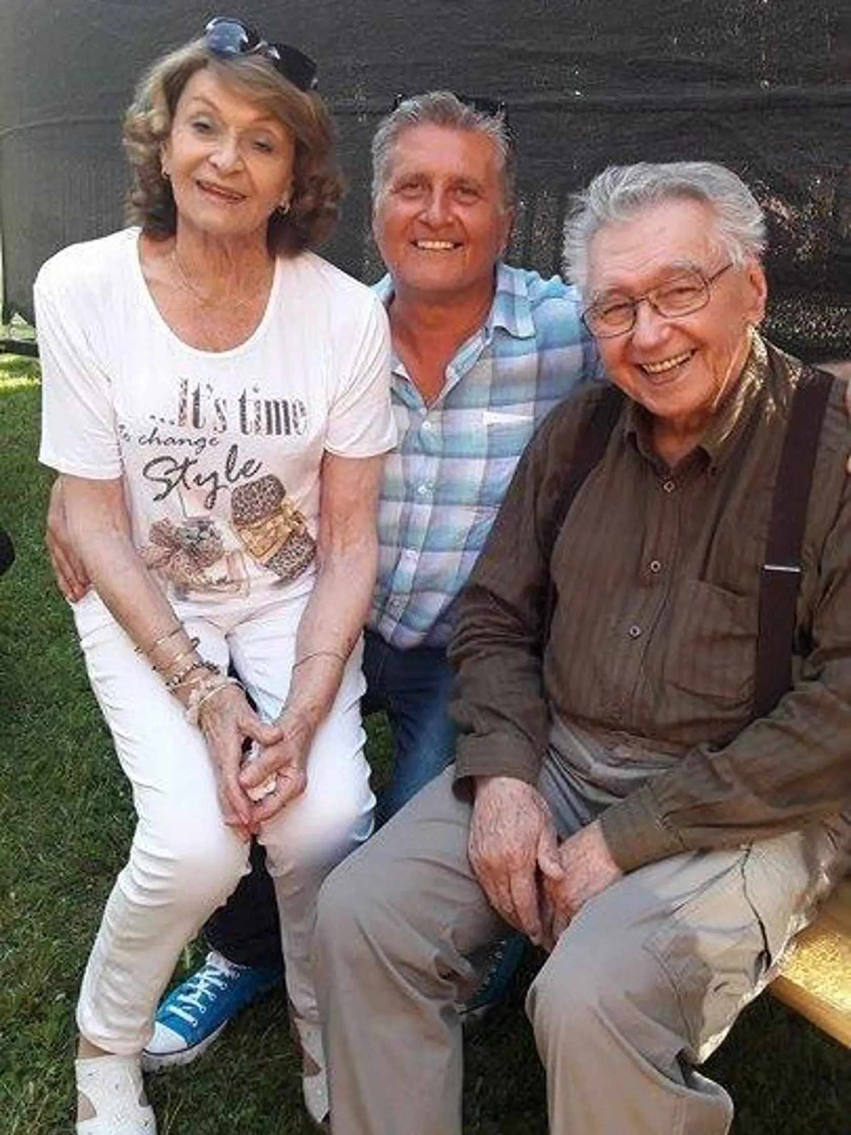 Yvetta Simonová dnes koncertuje po boku Josefa Zímu, na zábere vpravo.