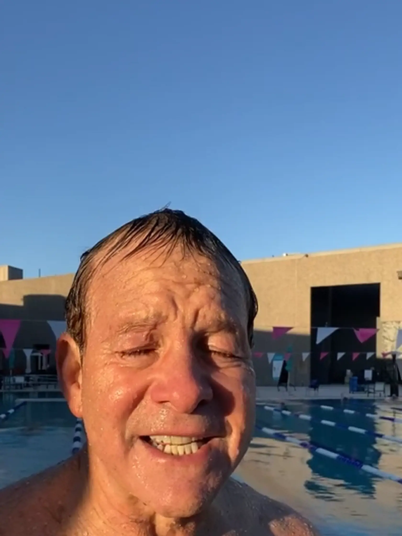 Steve Guttenberg ako kadet Carey Mahoney bol jednoznačne najznámejšia postava a symbol Policajnej akadémie.