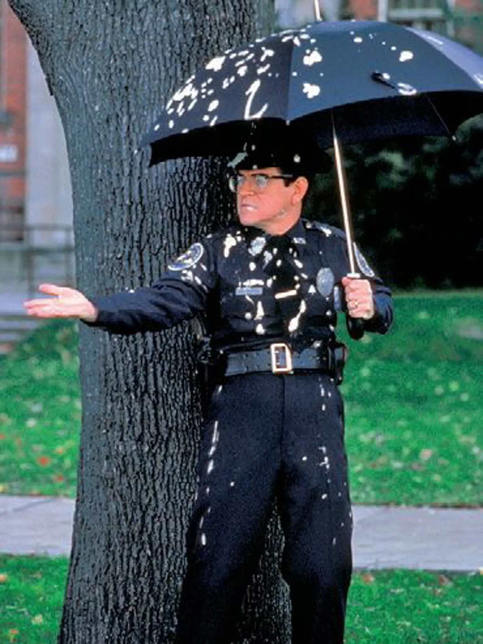 Kto by si nepamätal kultovú komédiu Policajná Akadémia, ktorá dodnes natriasa bránice televíznym divákom?
