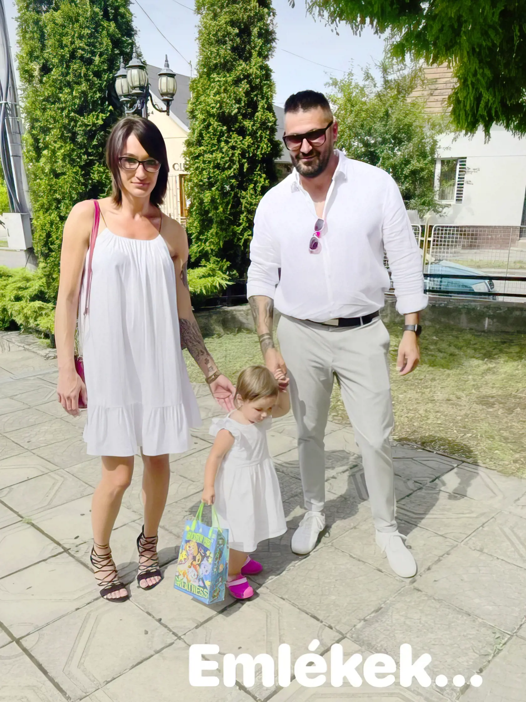 Pred dvoma rokmi. Na pohľad šťastná rodinka. Málokto vedel, čo sa v ich domácnosti odohrávalo.
