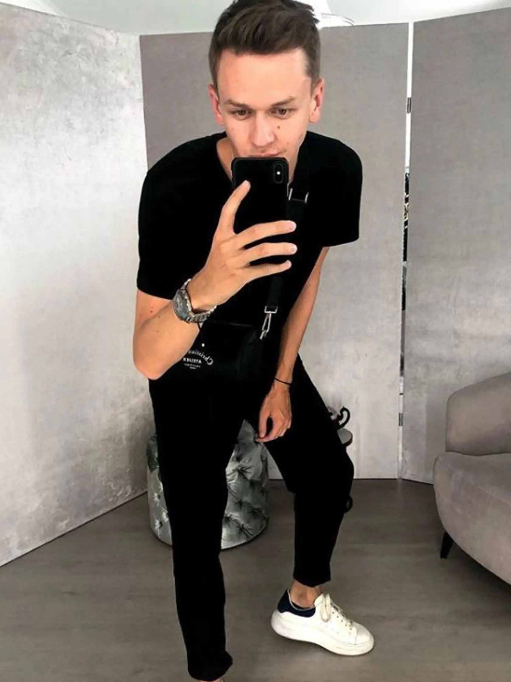 Inšpirujte sa hviezdnymi modelmi návrhára Michaela Kováčika, ktoré z vás urobia hviezdu večierku!