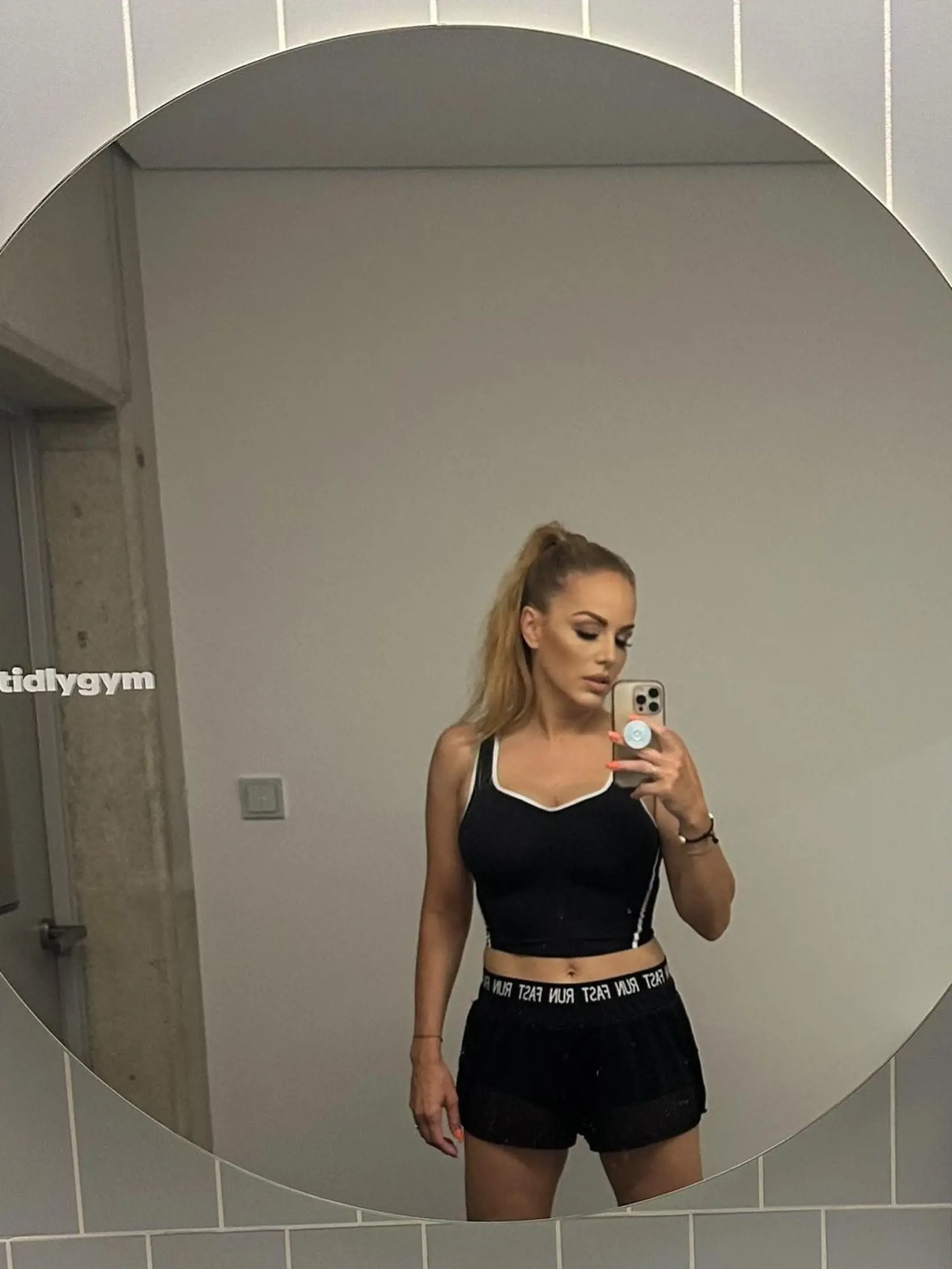 Karin Haydu ukázala svoju postavu v športovom outfite.