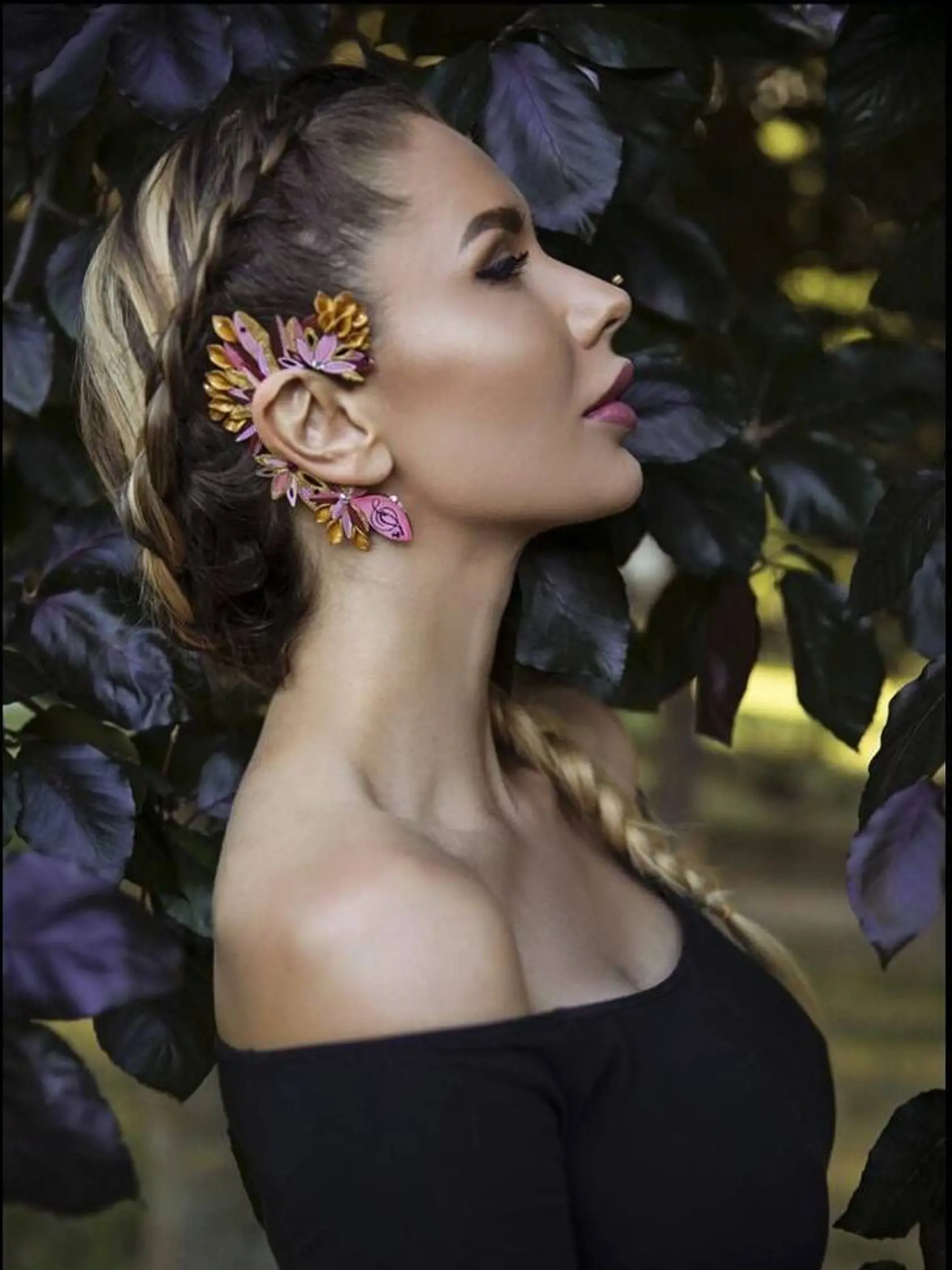 Záušnice od Evy Vokounovej nosí aj playmate Eva Cifrová.