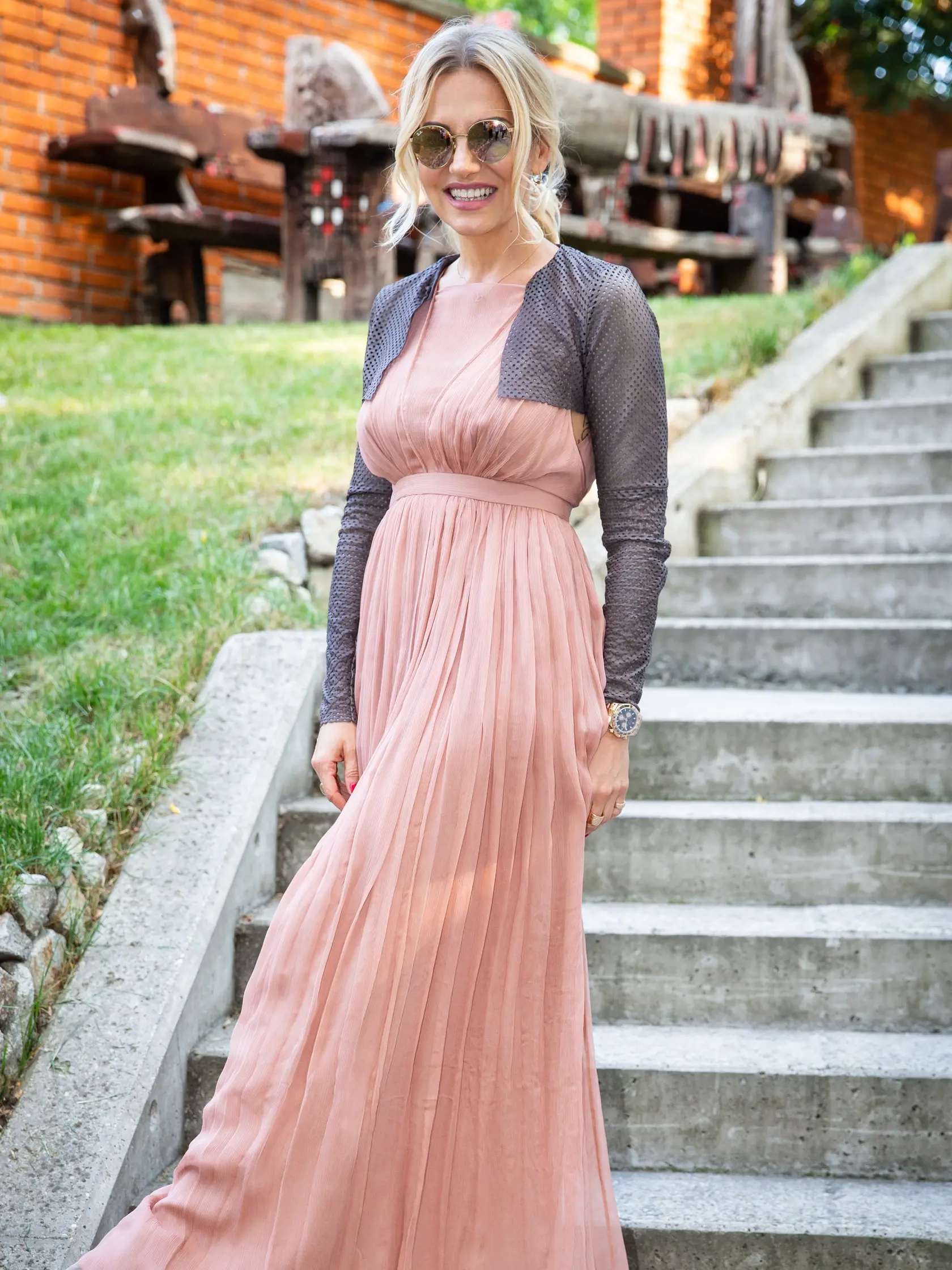 Dara Rolins (46)