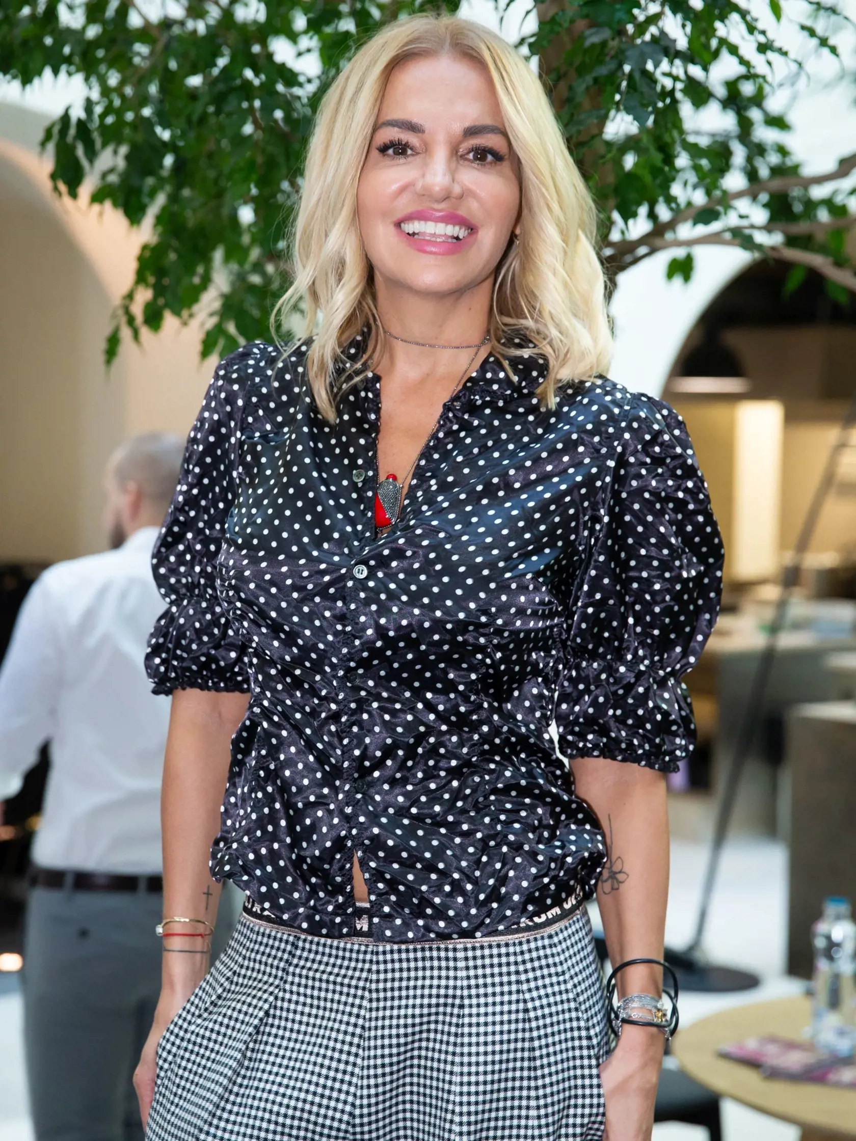 Dara Rolins (46)