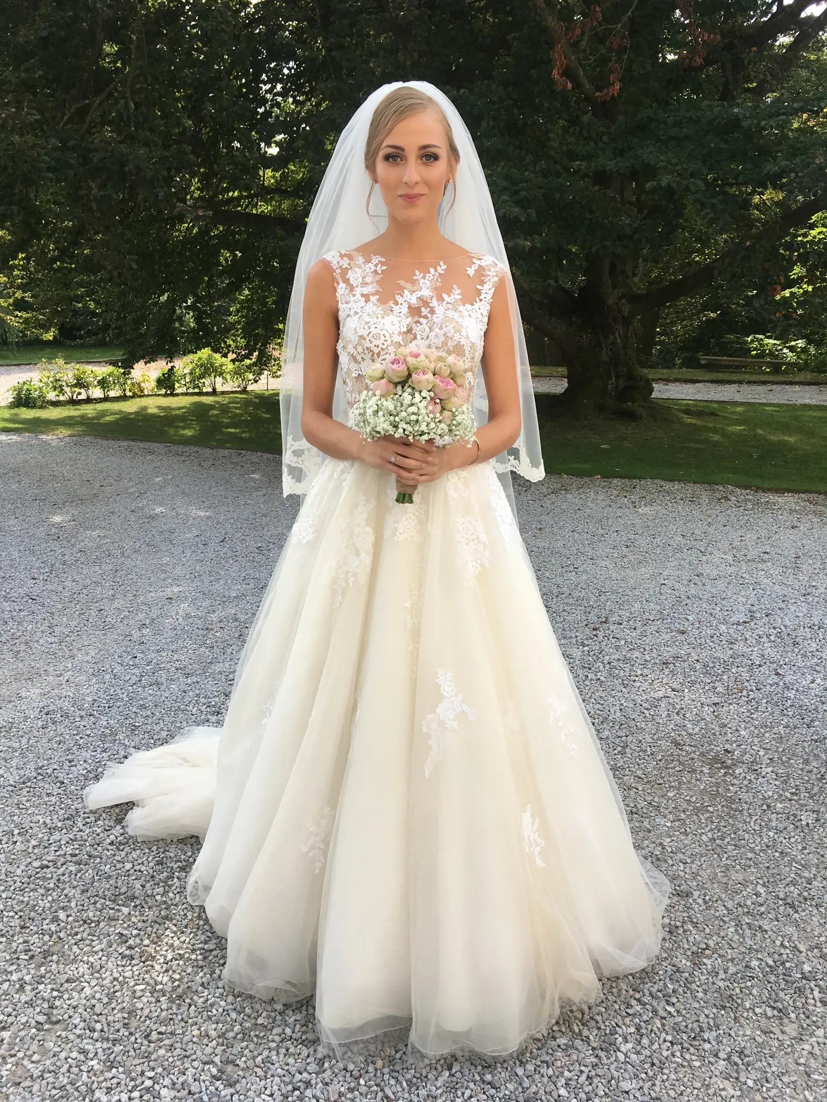 Krásna Janka vyzerala ako z rozprávky, šaty mala farby ivory.