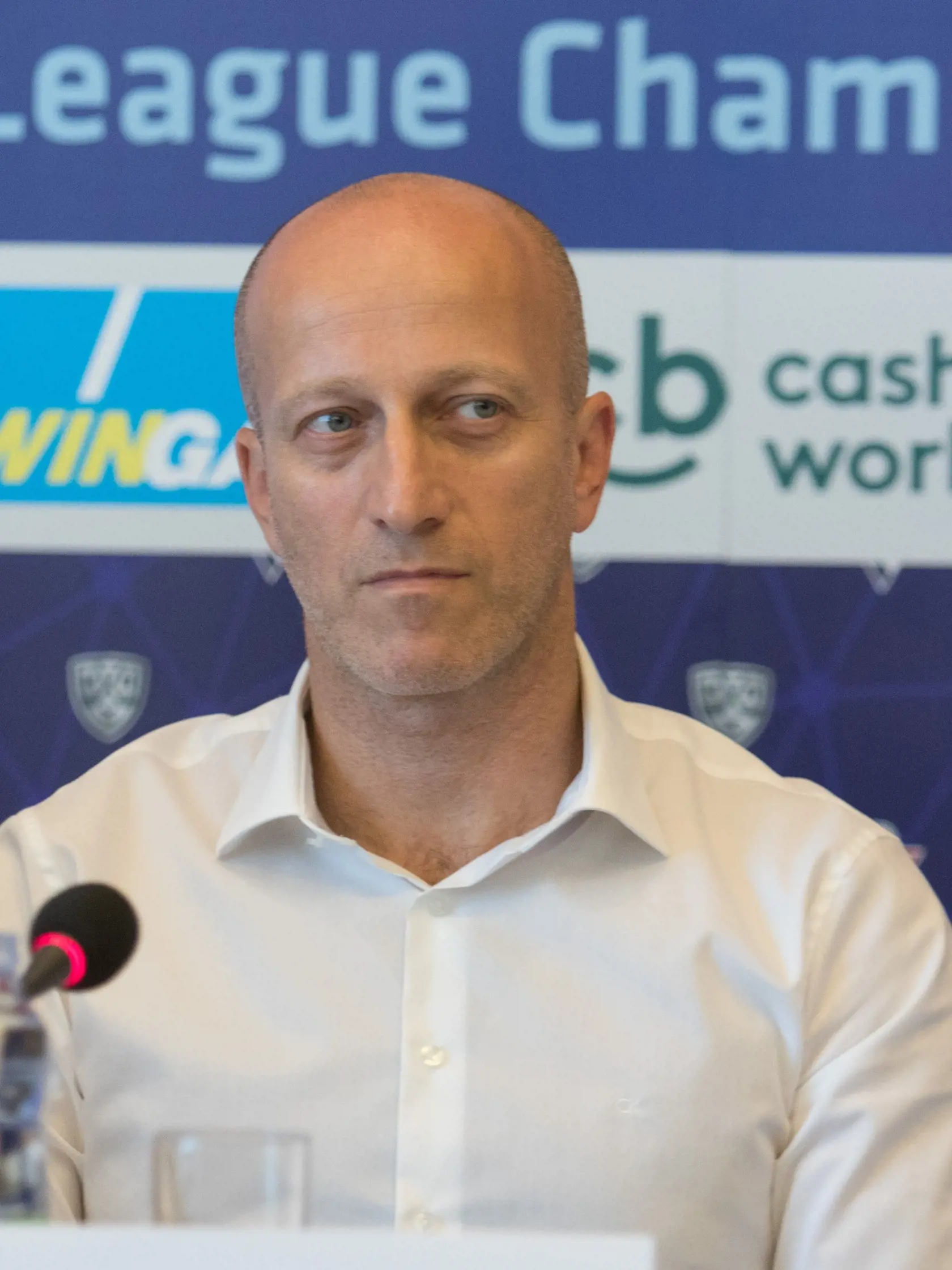 Predseda predstavenstva a generálny manažér HC Slovan Bratislava Patrik Ziman poèas tlaèovej konferencie HC Slovan Bratislava pred novou sezónou KHL. Bratislava, 30. jún 2017. Foto: SITA/¼udovít Vaniher