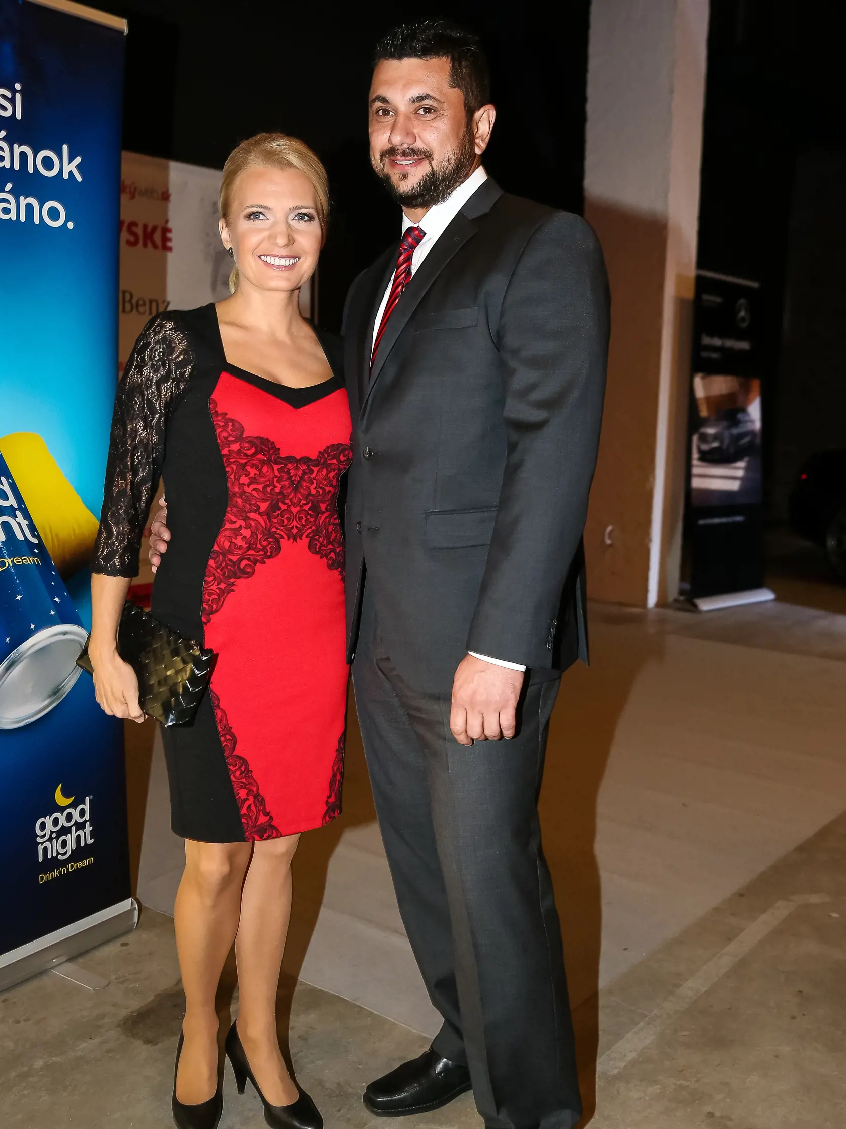 Partner Miroslav jej toleruje priezviská jej exmanželov.
