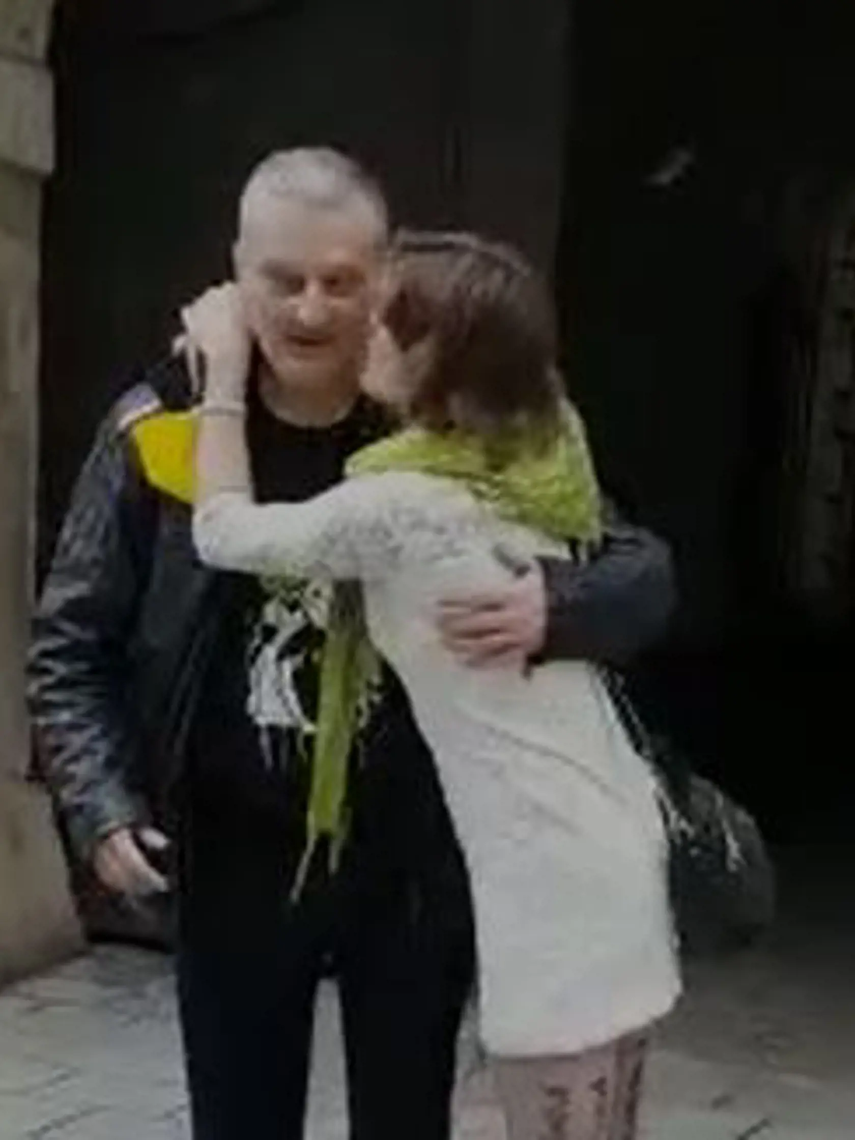 Novomanželský bozk.
