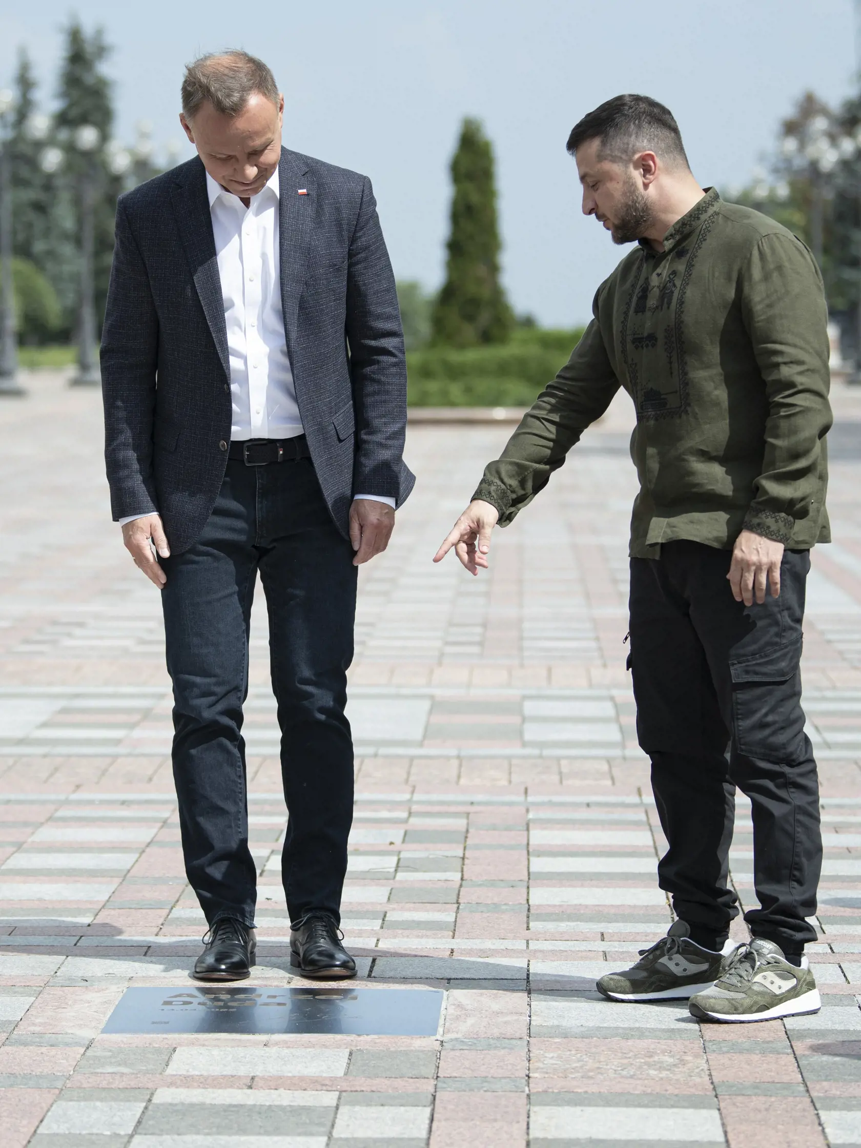 Prezident Ukrajiny okrem toho zdôraznil podporu Poľsku, ktoré od začiatku vojny vo februári prijalo milióny ukrajinských utečencov.