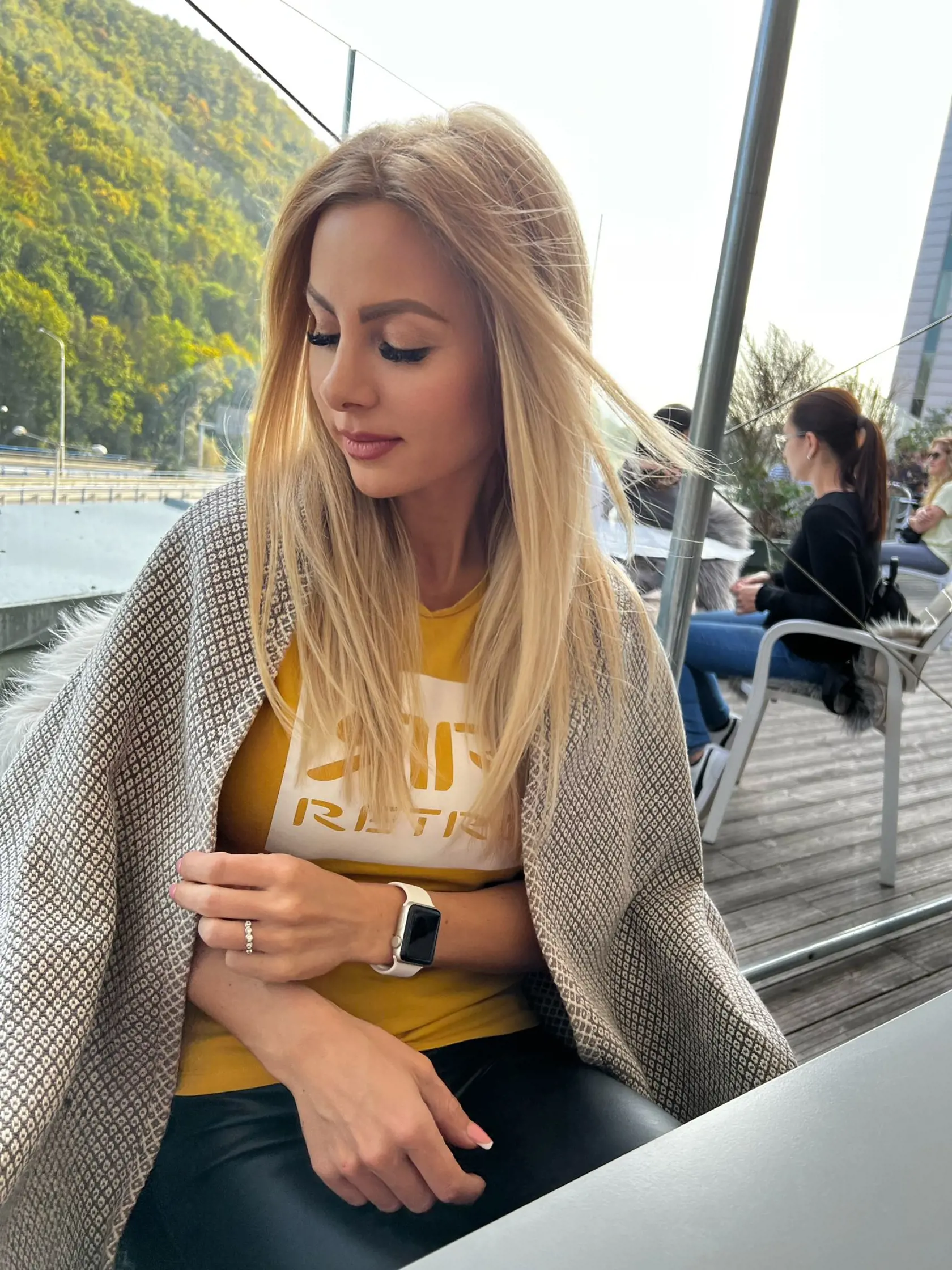 Monika Křivová je snúbenicou Mikuláša Černáka a zároveň aj jeho právnou zástupkyňou.