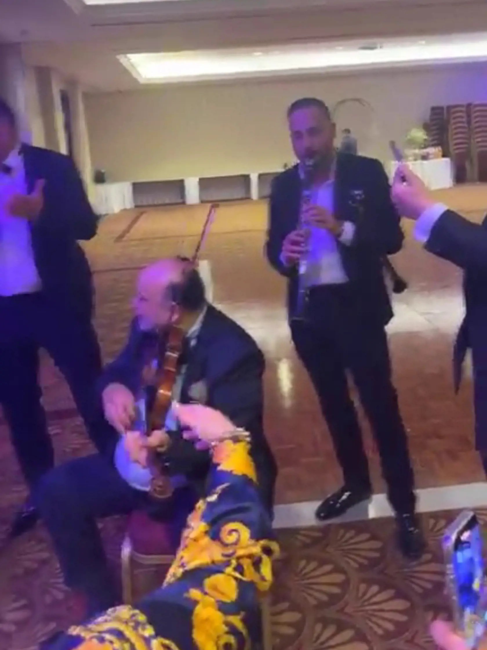 Oslava 18. narodením Štefana "Picúrka" Banyáka: Muzikanti hrali až do rána bieleho.