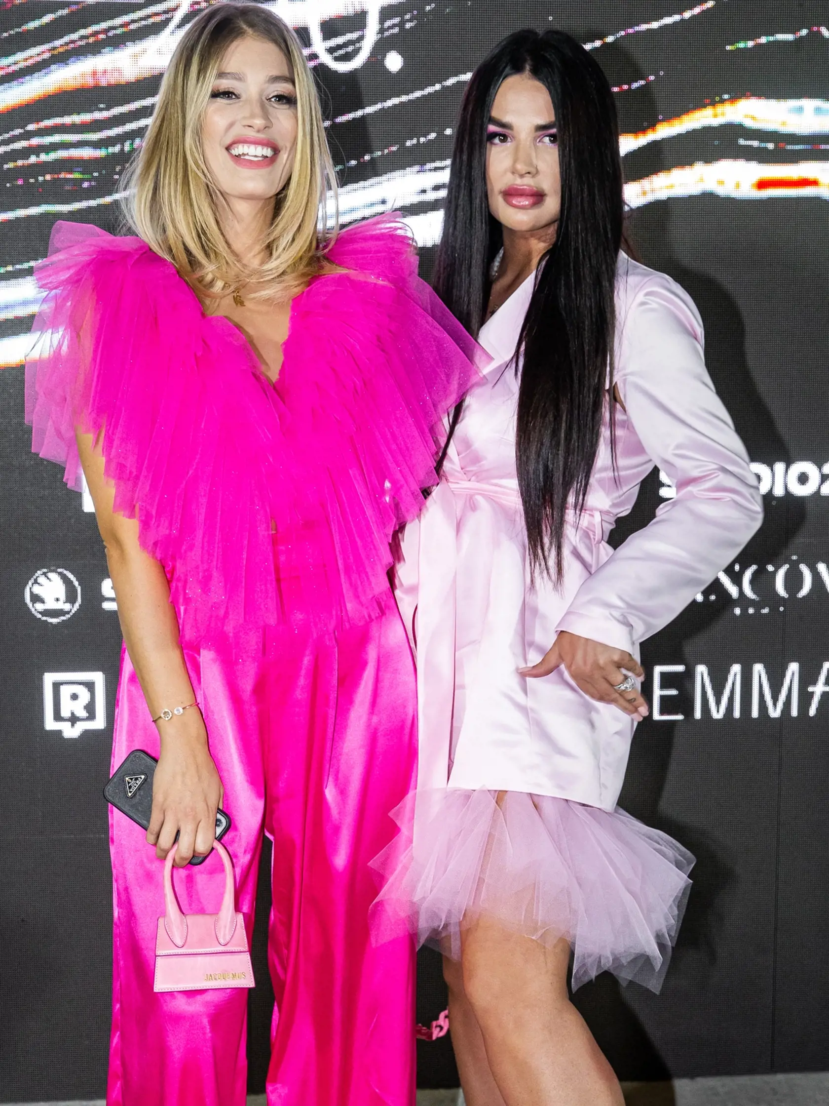 Druhý deň zo série módnych prehliadok pod názvom "Fashion LIVE!" v Bratislave. Na snímke Jasmina Alagič Vrbovská a Zuzana Plačková.