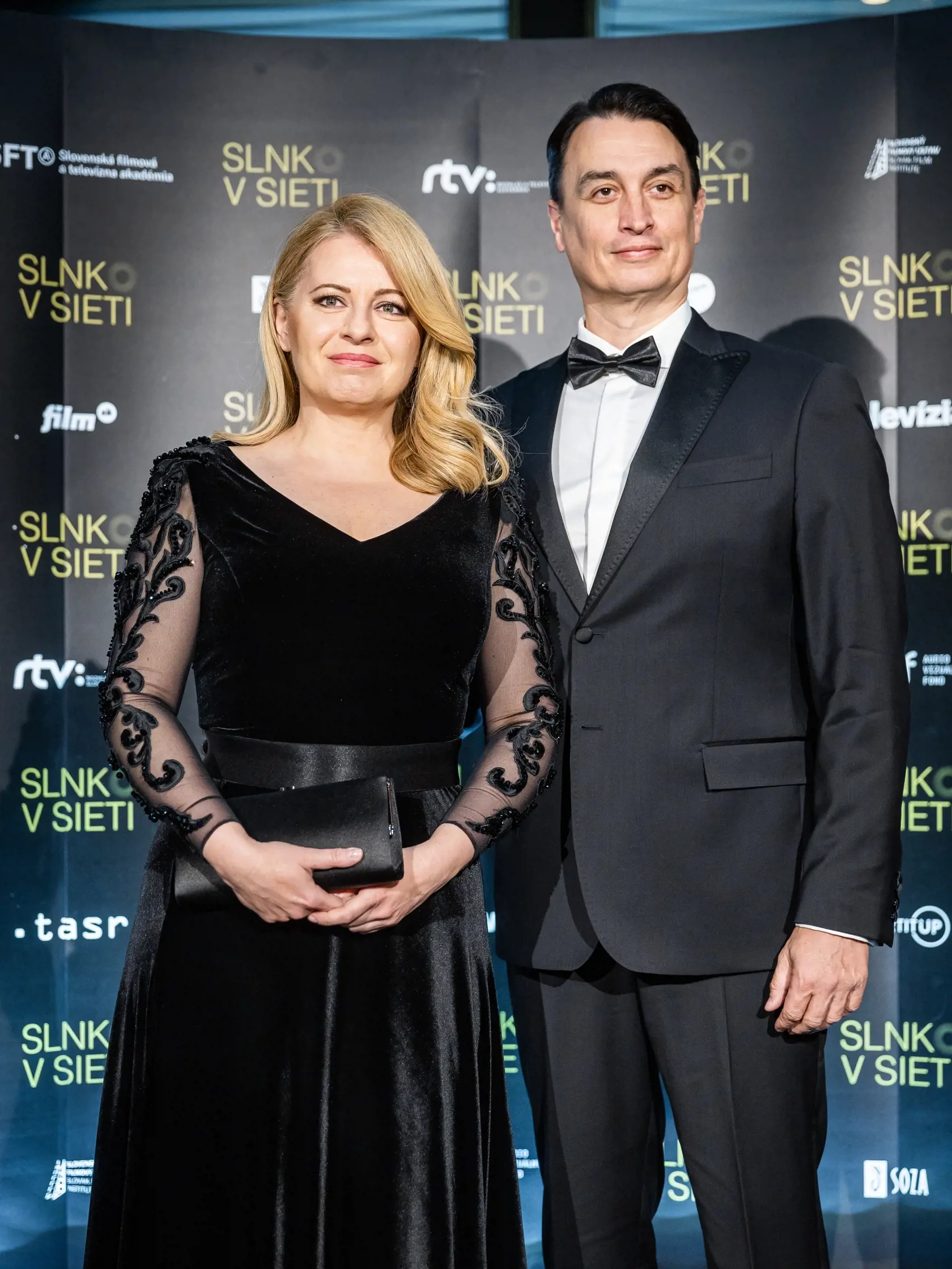 Príchody hostí na galavečer “SLNKO V SIETI” v Bratislave. Na snímke Zuzana Čaputová a Juraj Rizman.