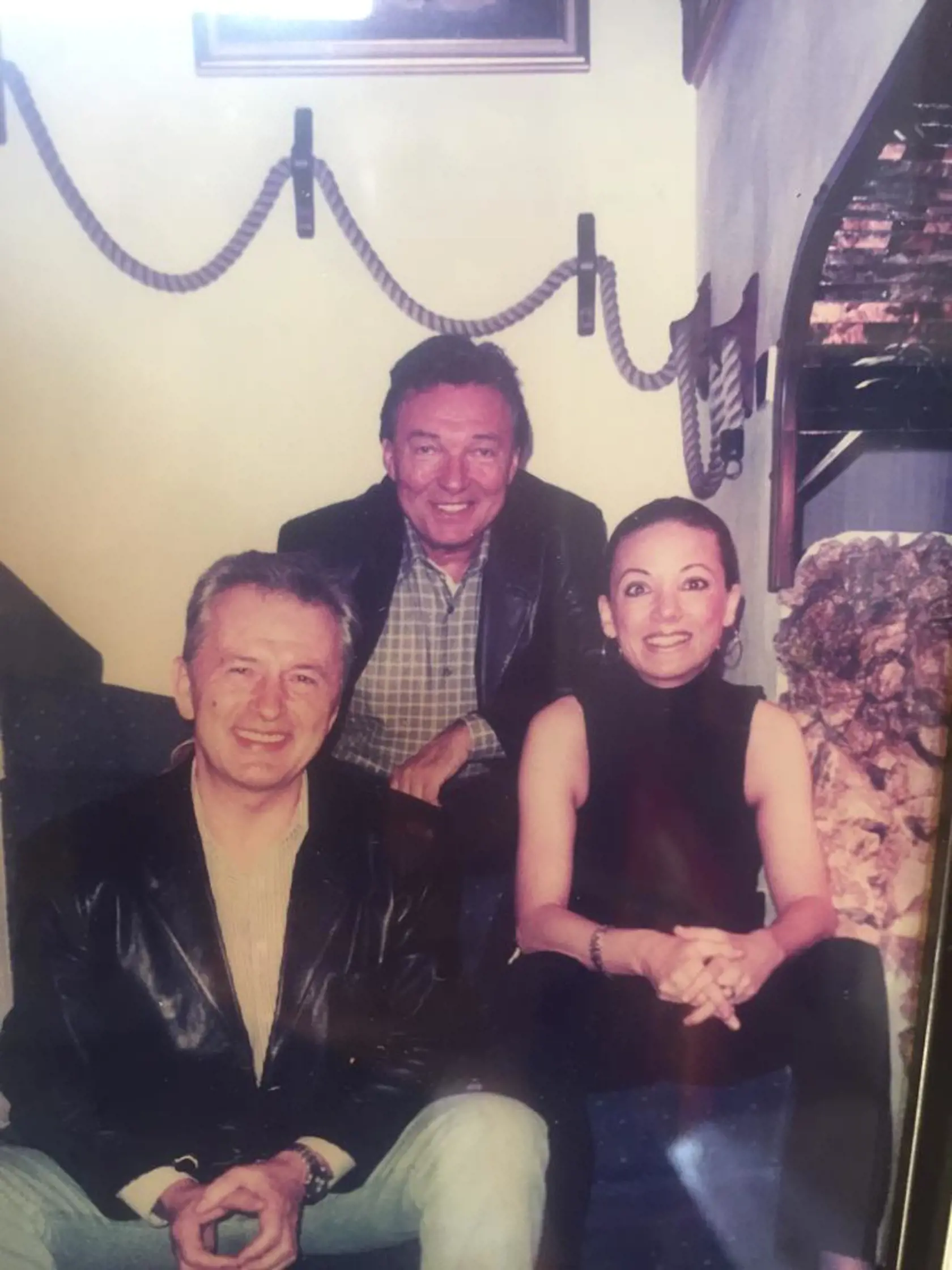 Tieto chvíle už ostanú len spomienkami na fotkách - Braňo Hronec so ženou Judy a Karlom Gottom mali dlhé roky blízky vzťah.