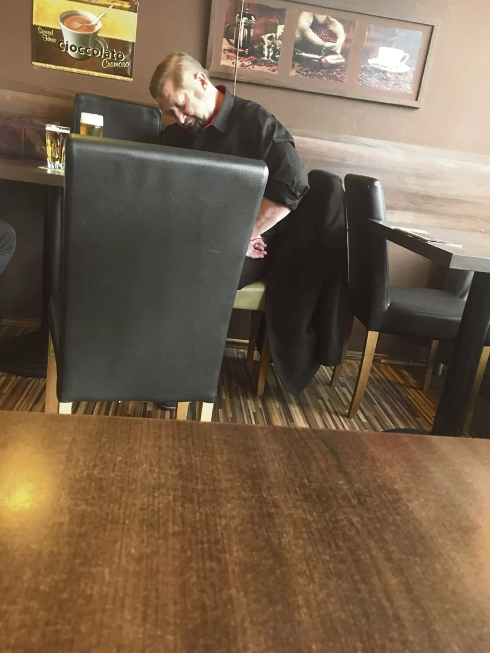 Nášmu čitateľovi sa podarilo zachytiť Harabina značne unaveného.