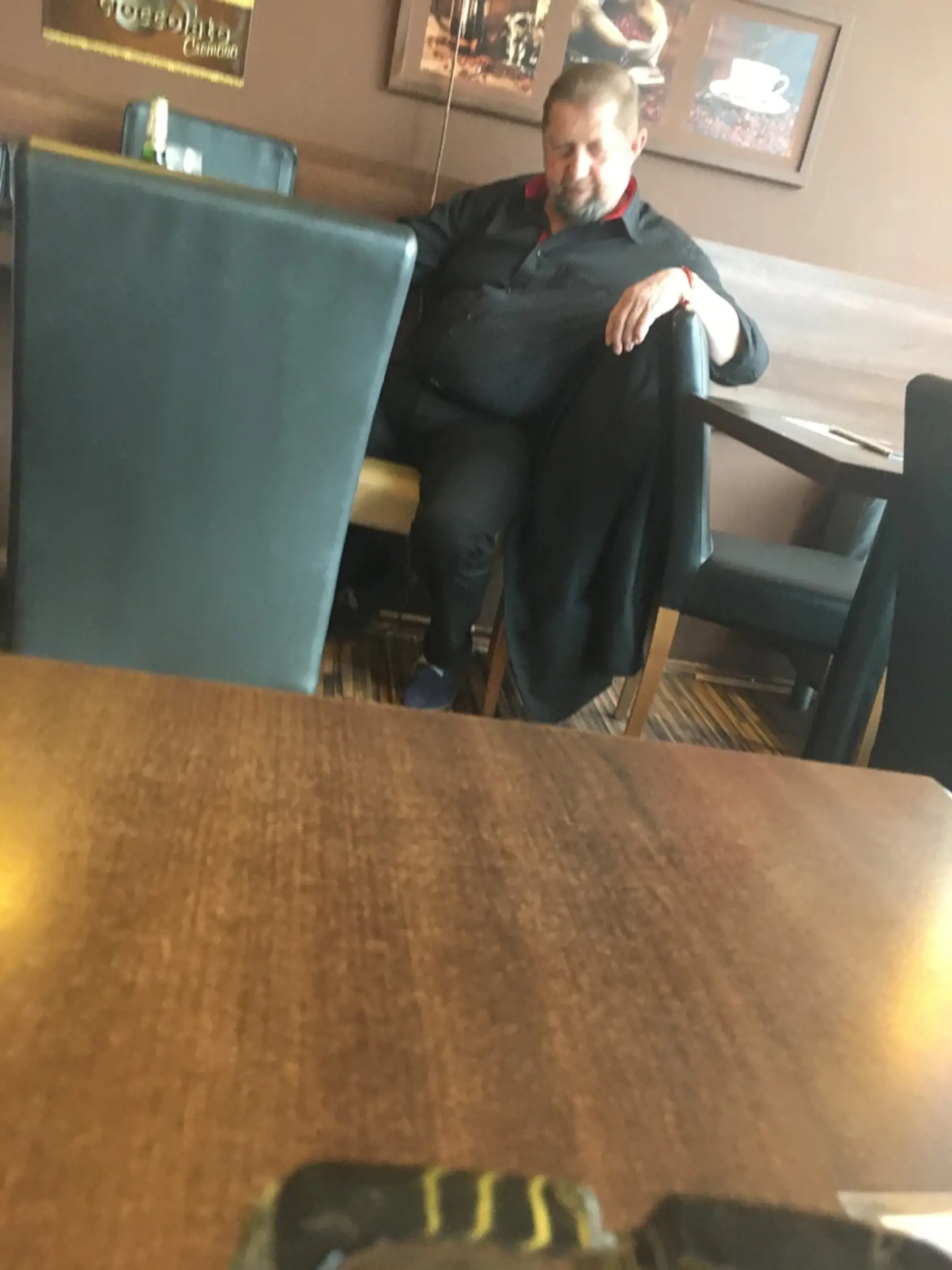 Nášmu čitateľovi sa podarilo zachytiť Harabina značne unaveného.