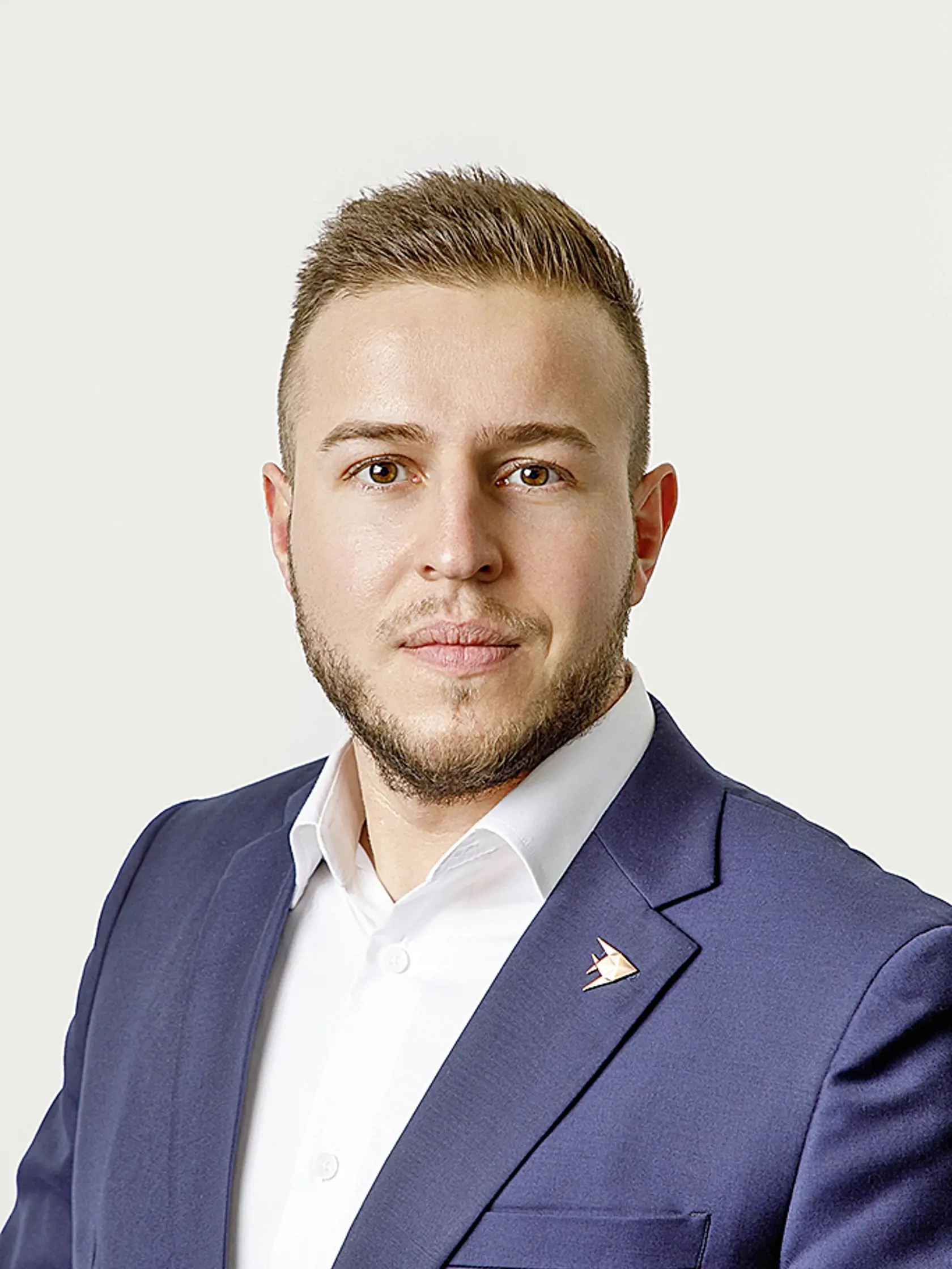 ODBORNÍK NA
ŽIVOTNÉ POISTENIE
Patrik SZABÓ