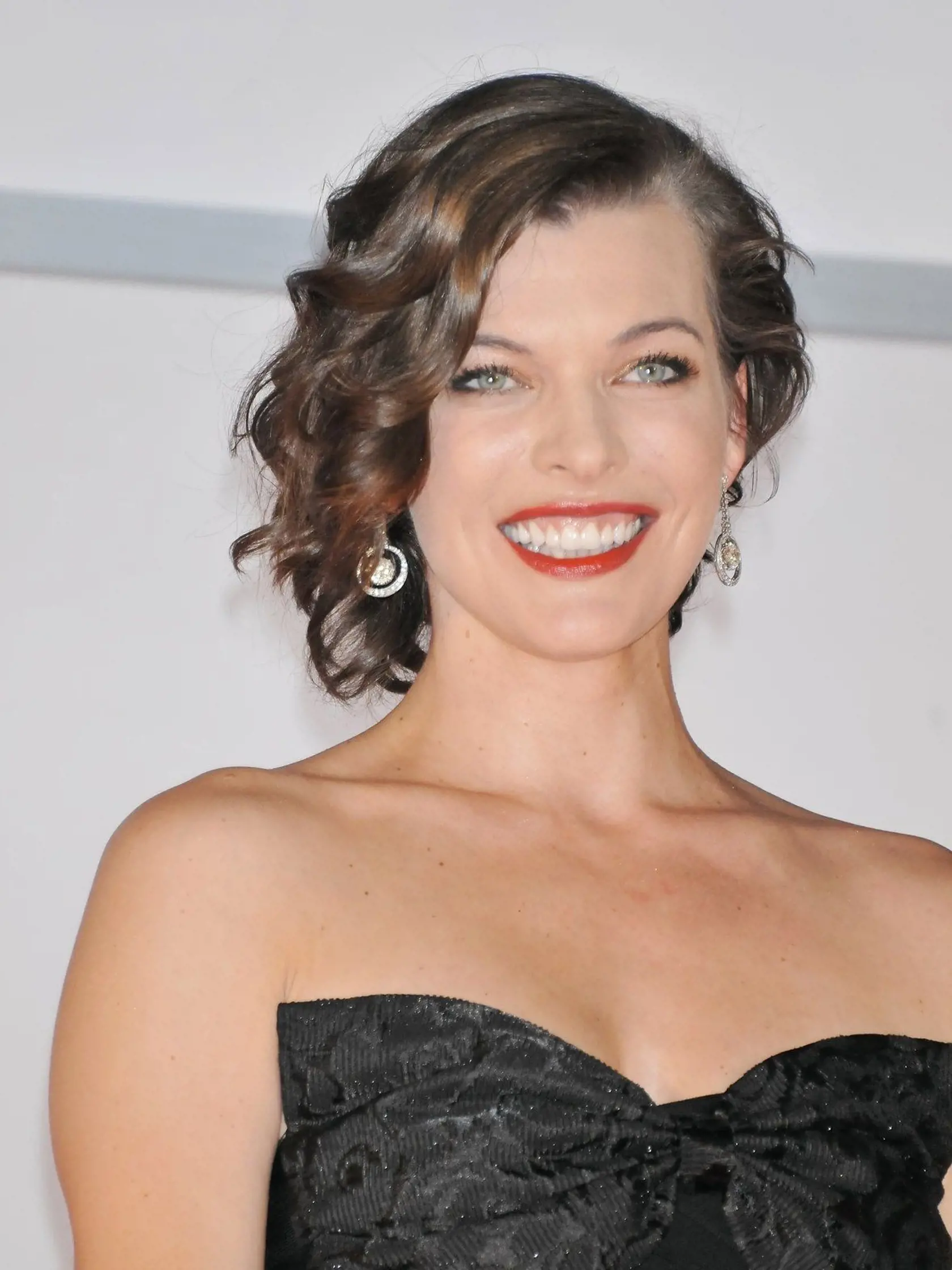 Milla Jovovich je nádherná žena. 