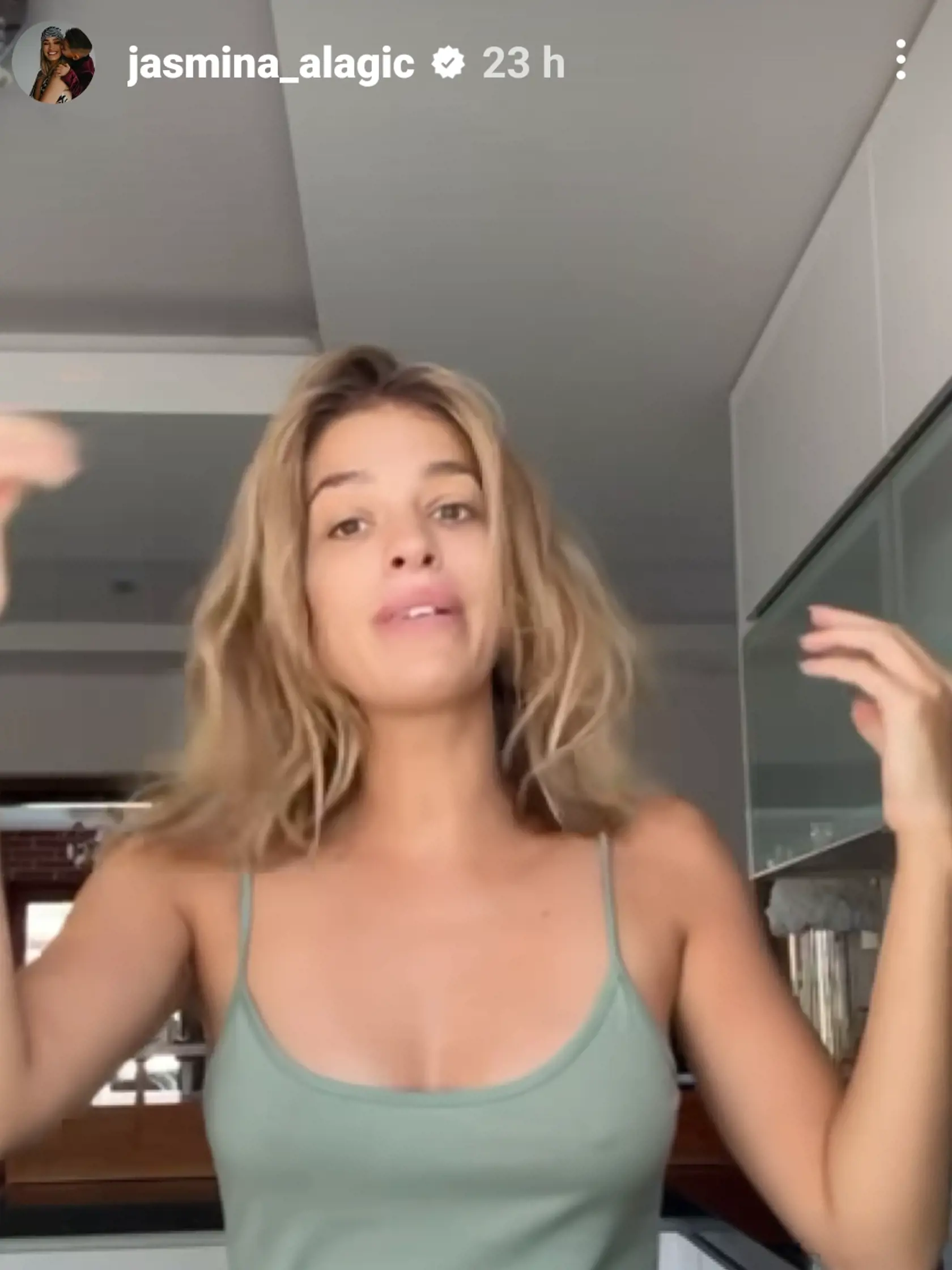 Jasmina sledovateľom prezradila, že má roky v tele hrčku a že zrejme pôjde pod nôž. Apelovala aj na ženy, aby preventívne prehliadky nezanedbávali.
