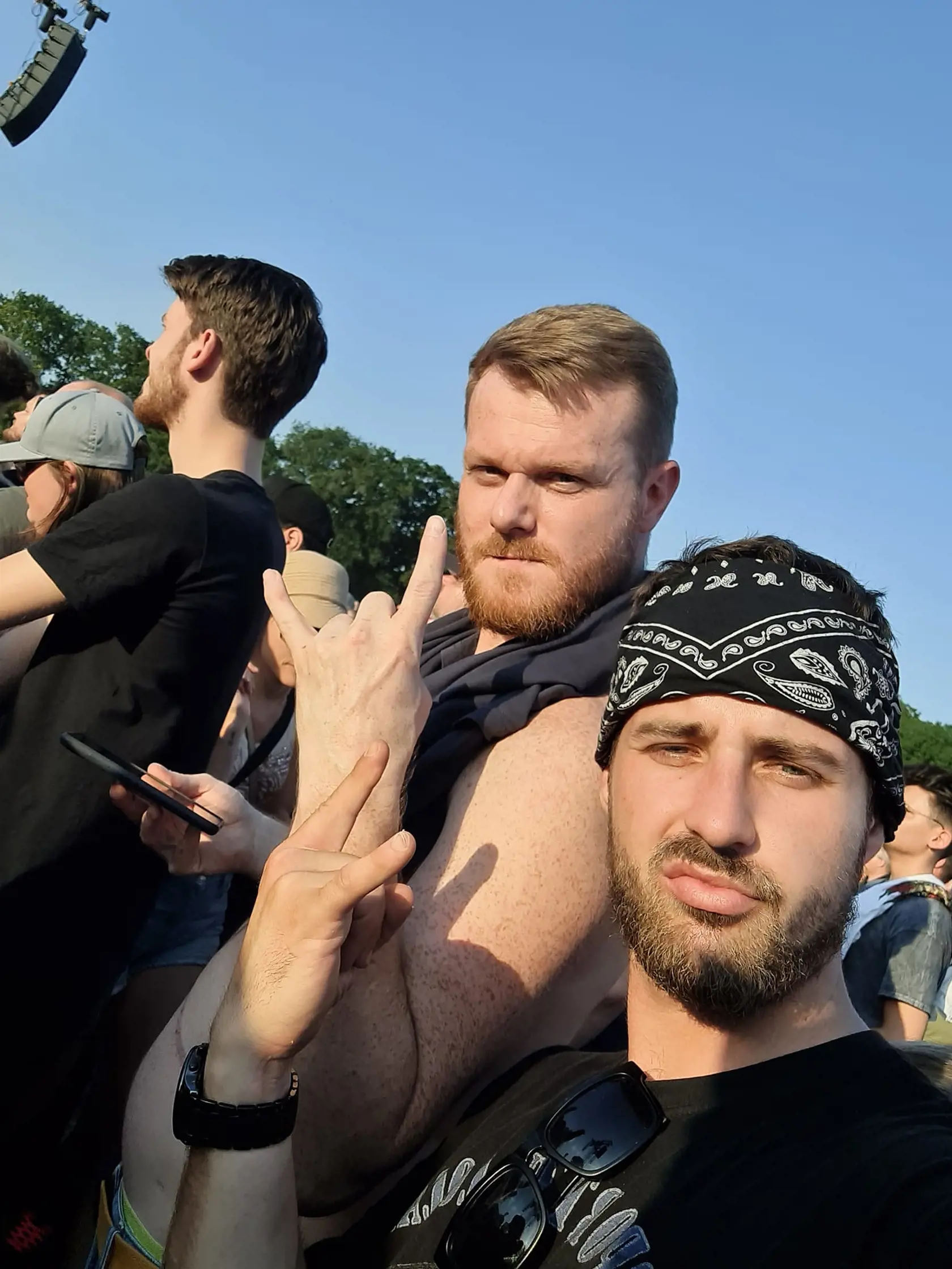 Lajos (vpravo) zomrel so svojím bratom pri autonehode.