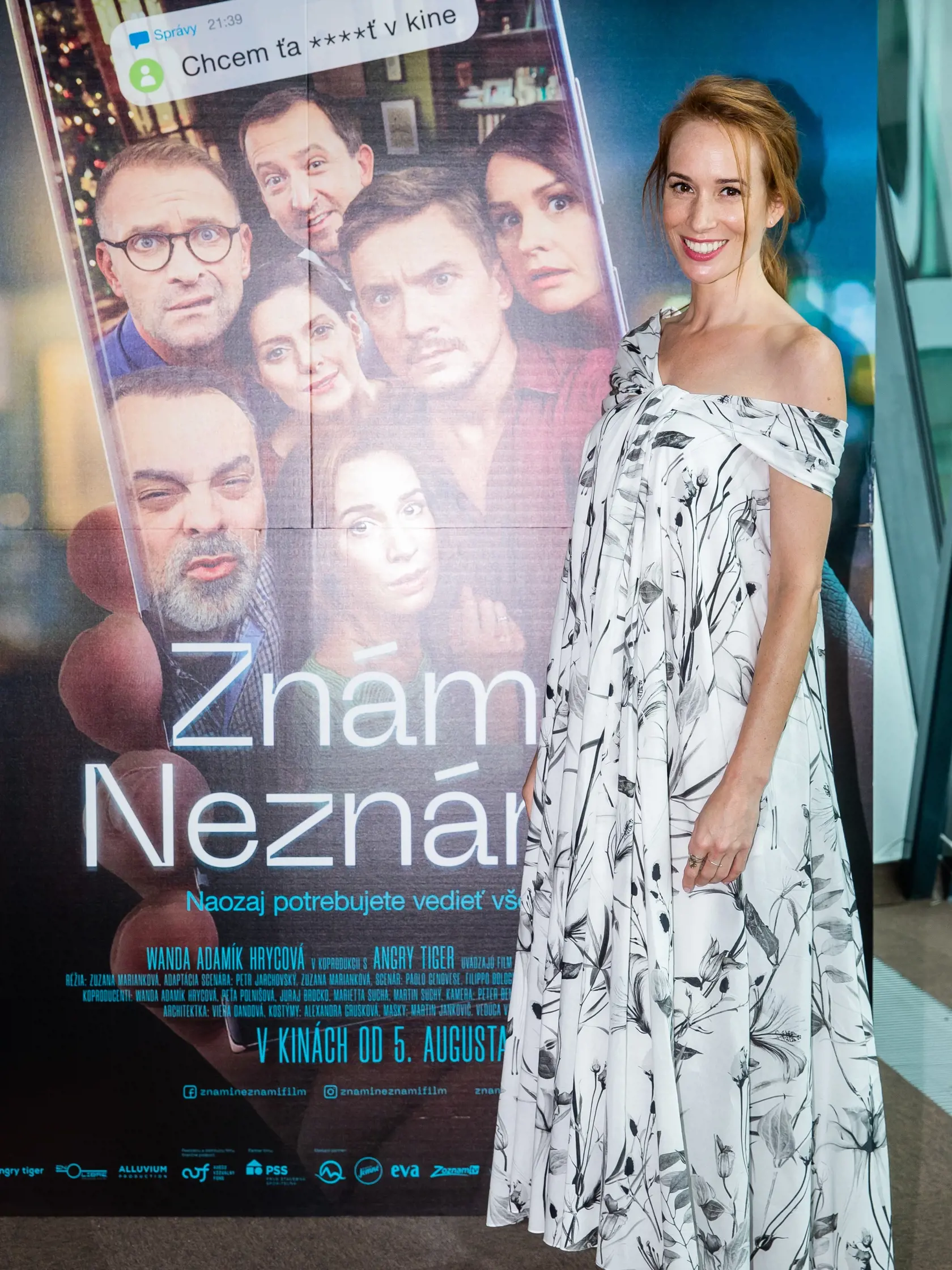 Novinárska premiéra filmu "Známi neznámi" v Bratislave. Na snímke Táňa Pauhofová.