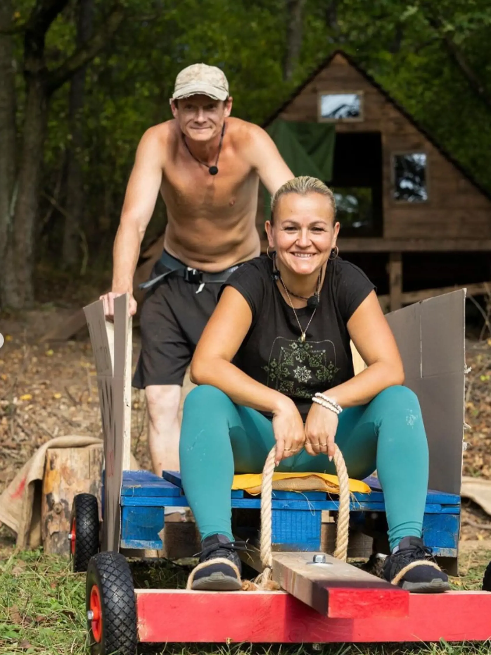 Farmári to dali Adamovi poriadne vyžrať. Najviac po ňom kričala práve Mirka.