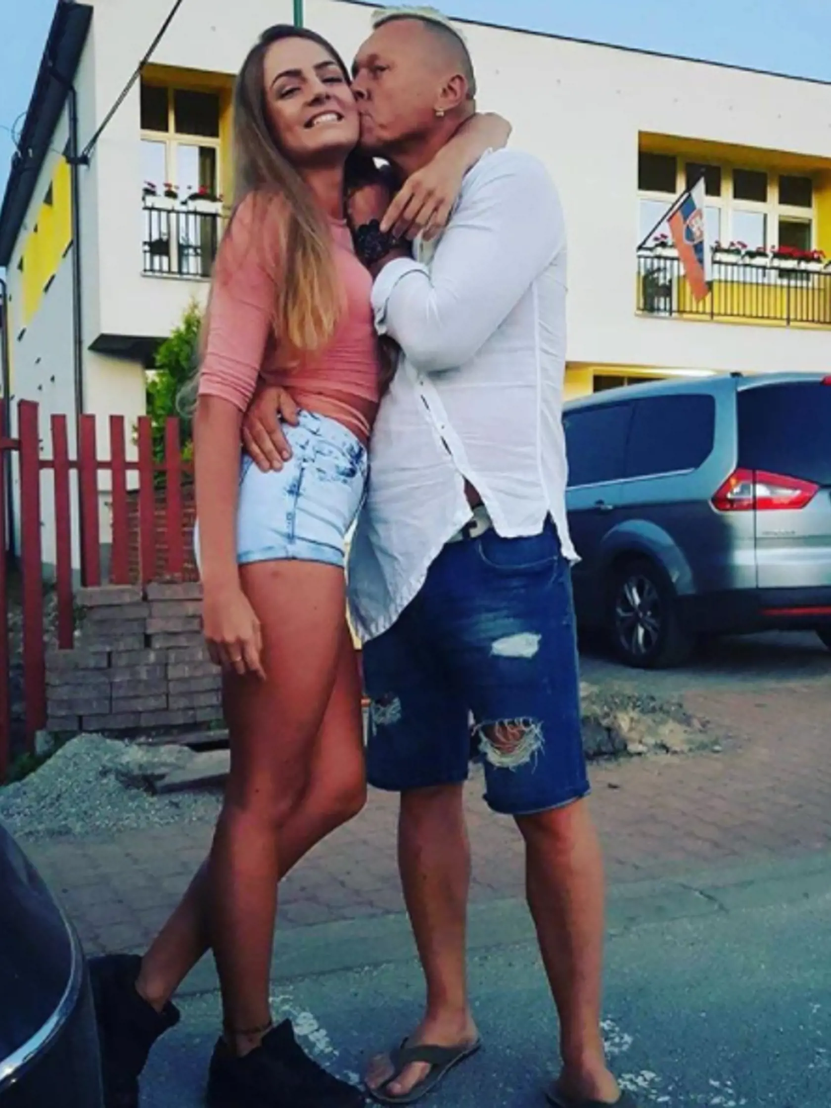 Janovi sa mladá fitneska evidentne páči.