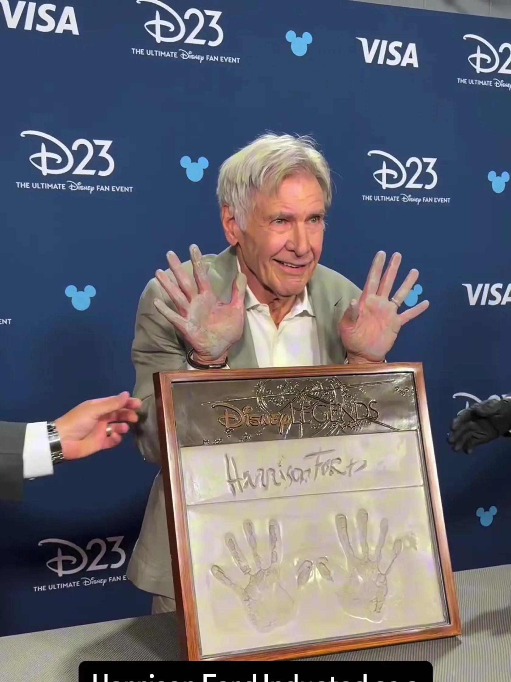 Harrison Ford získal cenu Legenda Disney. „Jeho úsmev bol vždy môj obľúbený,“ znel jeden z komentárov od fanúšikov.